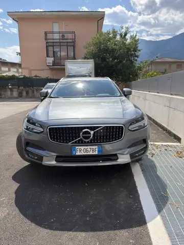 Volvo V90 Cross Country