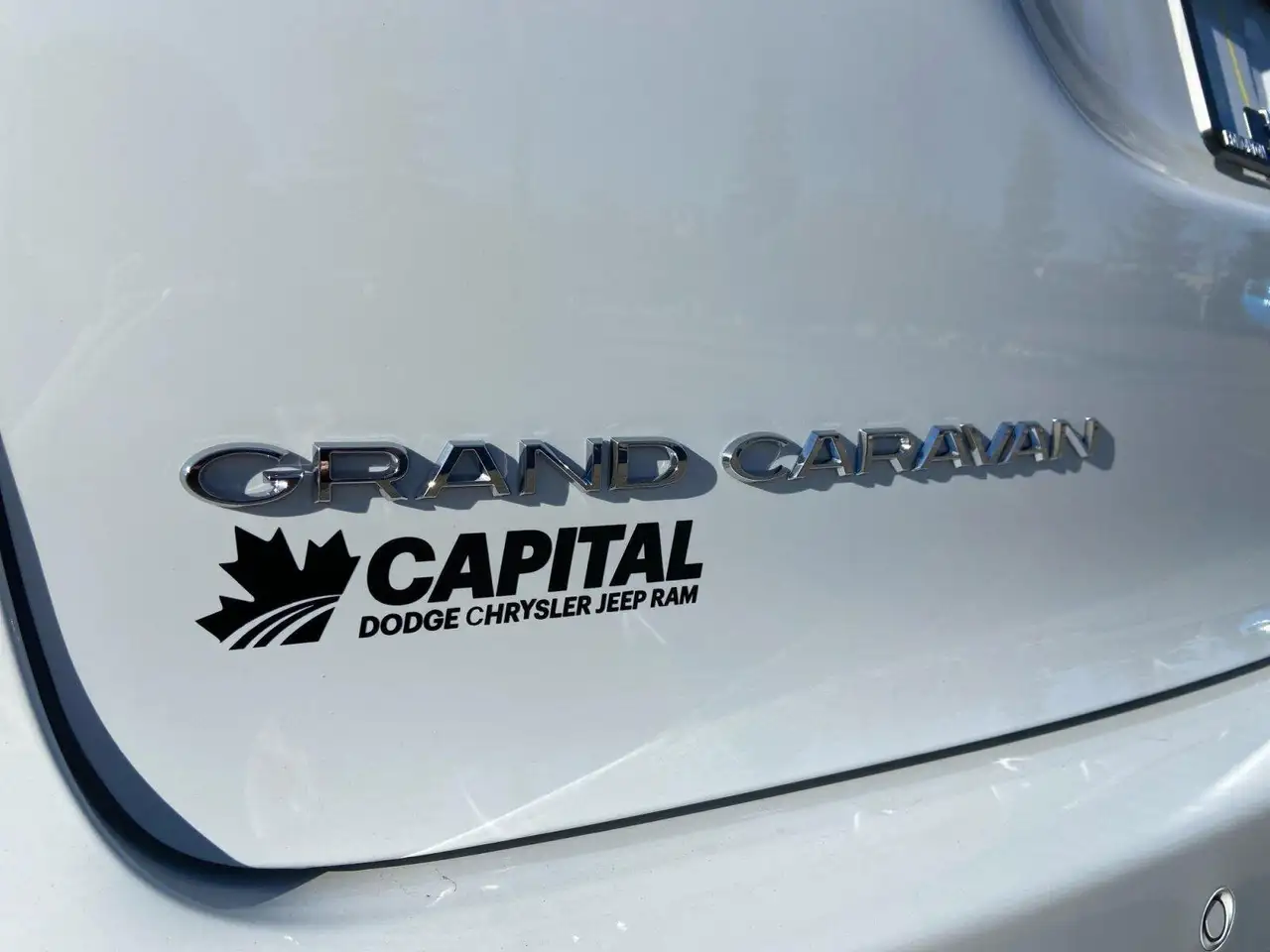 Chrysler Grand Caravan снимка Chrysler Grand Caravan