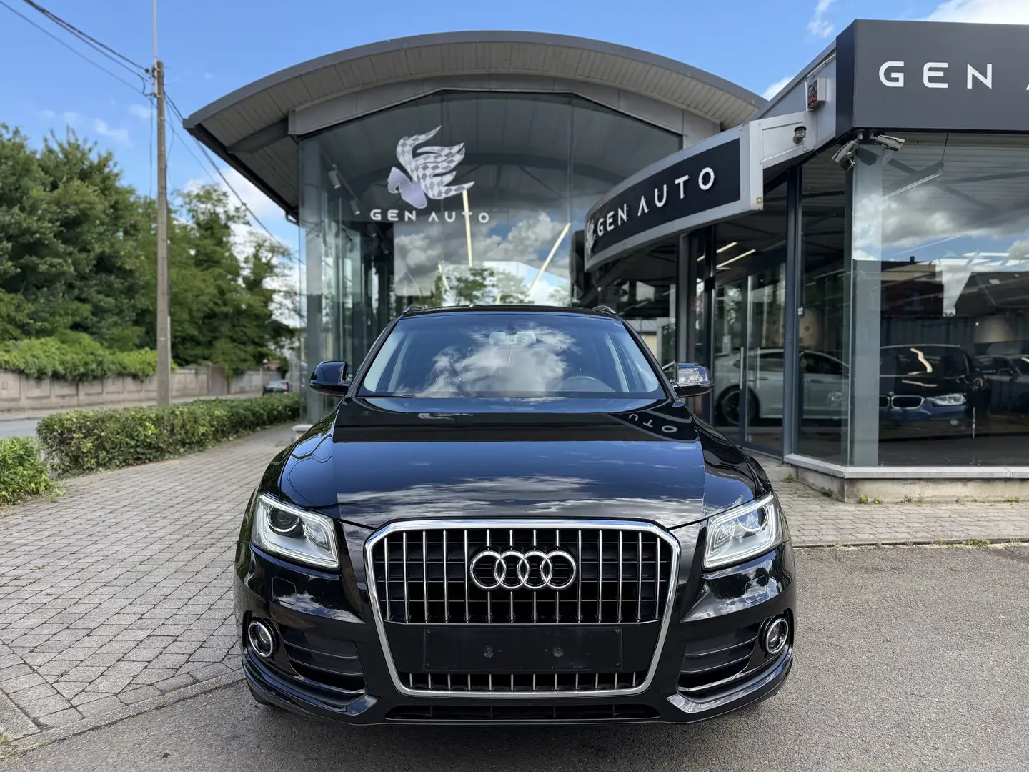 Audi Q5 2.0 TDi S tronic Automatique GPS Cuir Xenon LED Fekete - 2