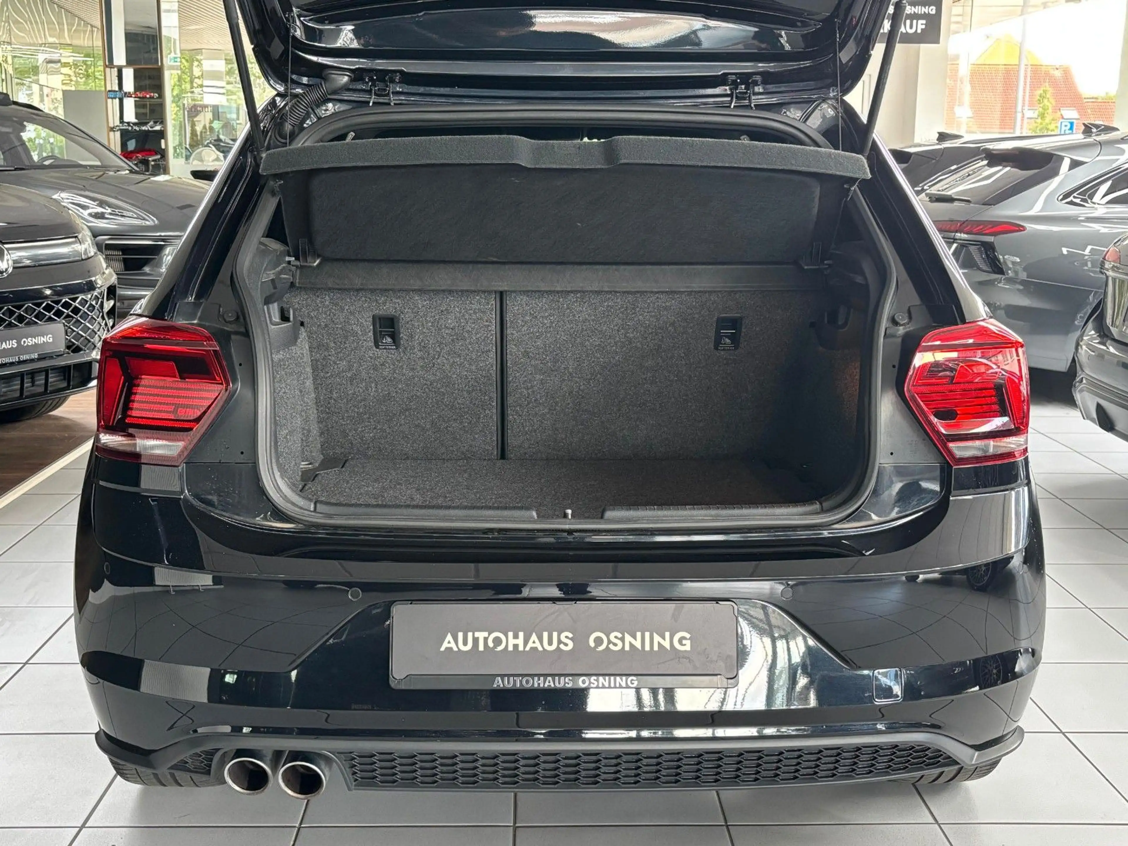 Volkswagen Polo VI GTI LED CARPLAY ACC SITZHEIZUNG NAVI — photo 7