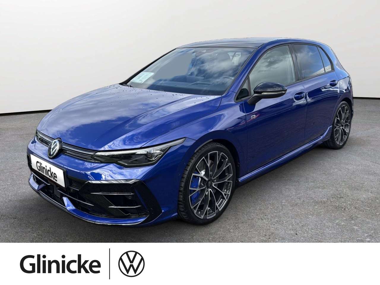 Volkswagen Golf — Volkswagen Golf VIII R 2.0 TSI 4Motion AHK Panorama Matrix