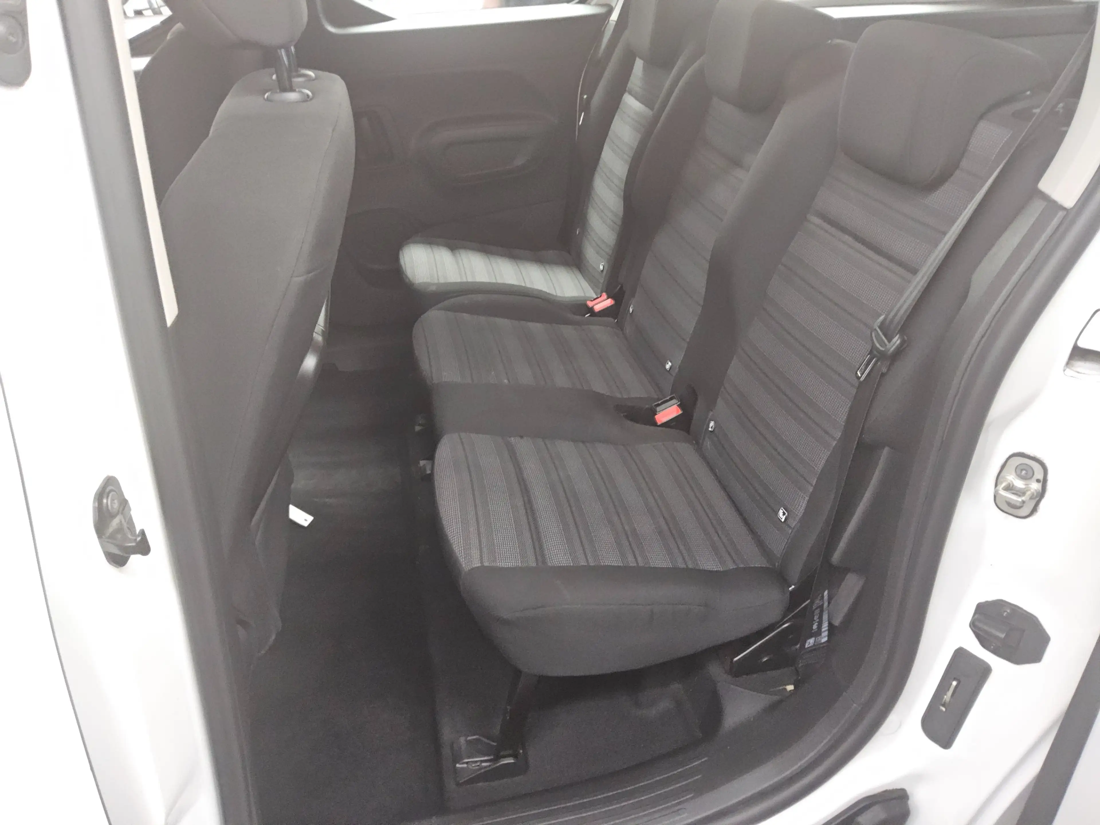 Opel Combo Life 1.5 D Edition Navi RfK AHK PDC Shz — photo 12