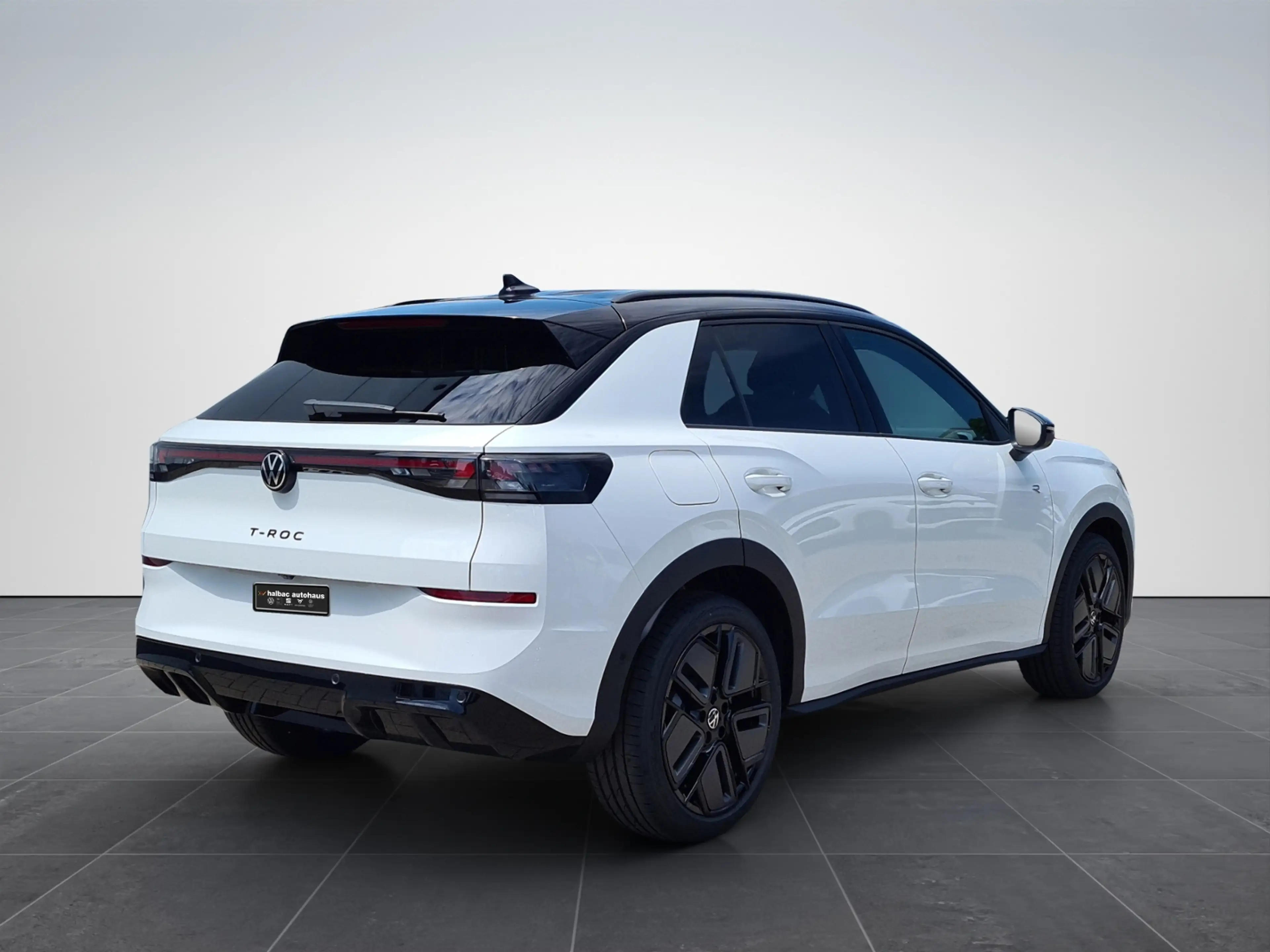 Volkswagen T-Roc 1.5 TSI DSG R-Line+WR+NAVI+5JahreGar+IQLIGHT+PDC — photo 7