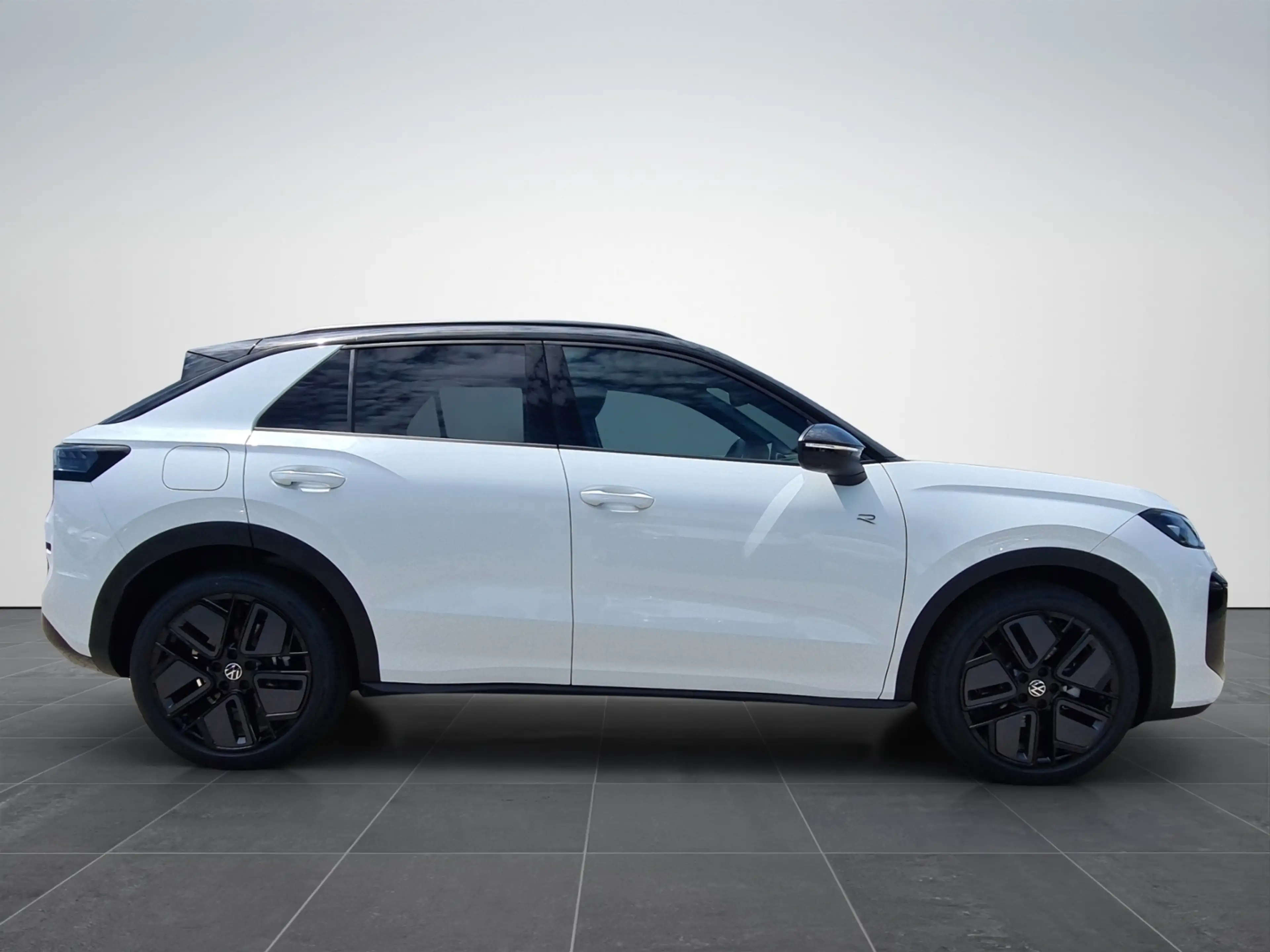 Volkswagen T-Roc 1.5 TSI DSG R-Line+WR+NAVI+5JahreGar+IQLIGHT+PDC — photo 8