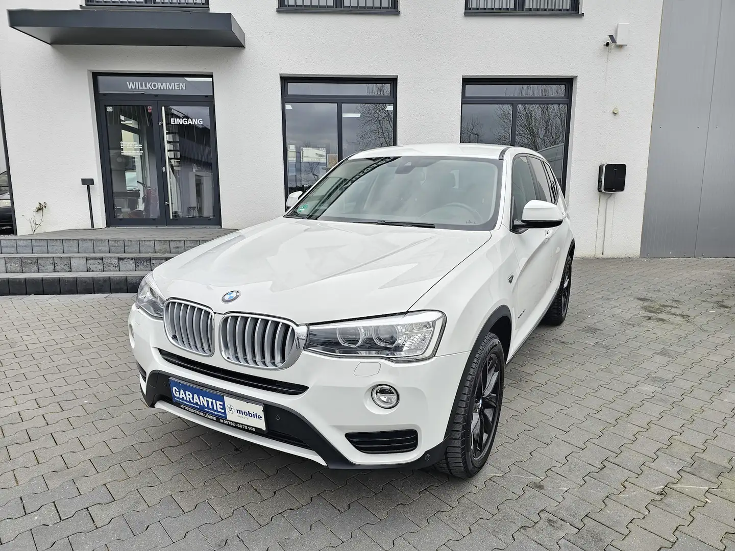 BMW X3 xDrive30d NAVI HUD AHK RFK DDC Standhzg. Weiß - 1
