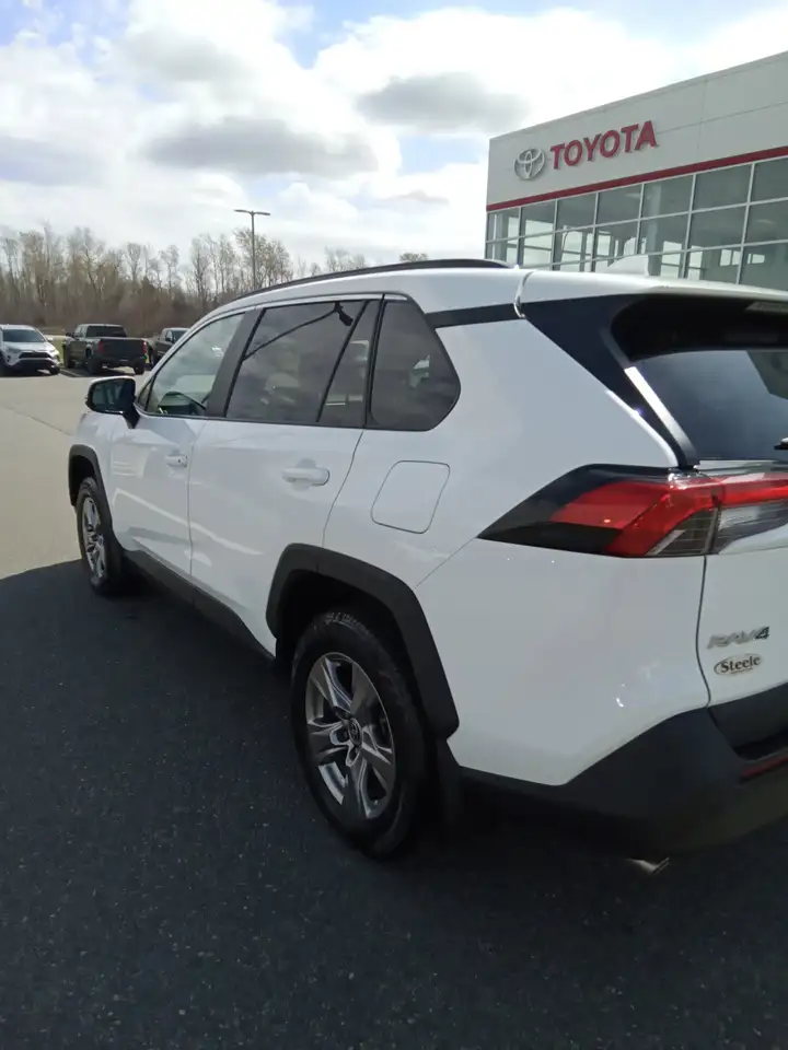 Toyota RAV 4 снимка Toyota RAV 4