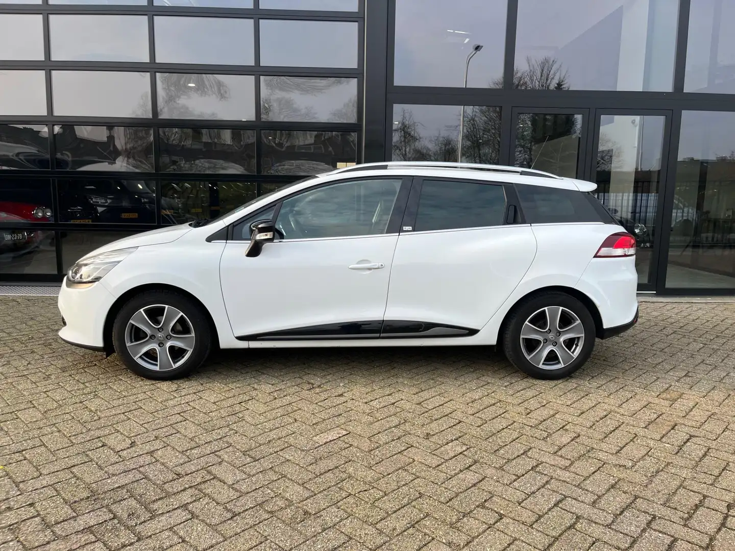 Renault Clio Estate 0.9 TCe Night&Day , 1 eigenaar, Navi, Airco Blanc - 2