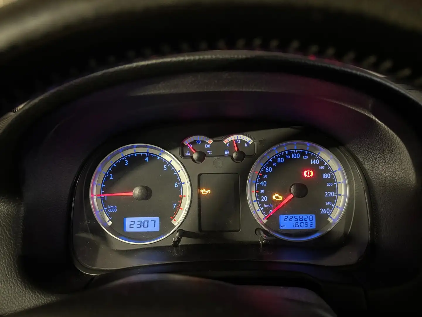 Volkswagen Bora Variant 1.6 Sport Edition - 1