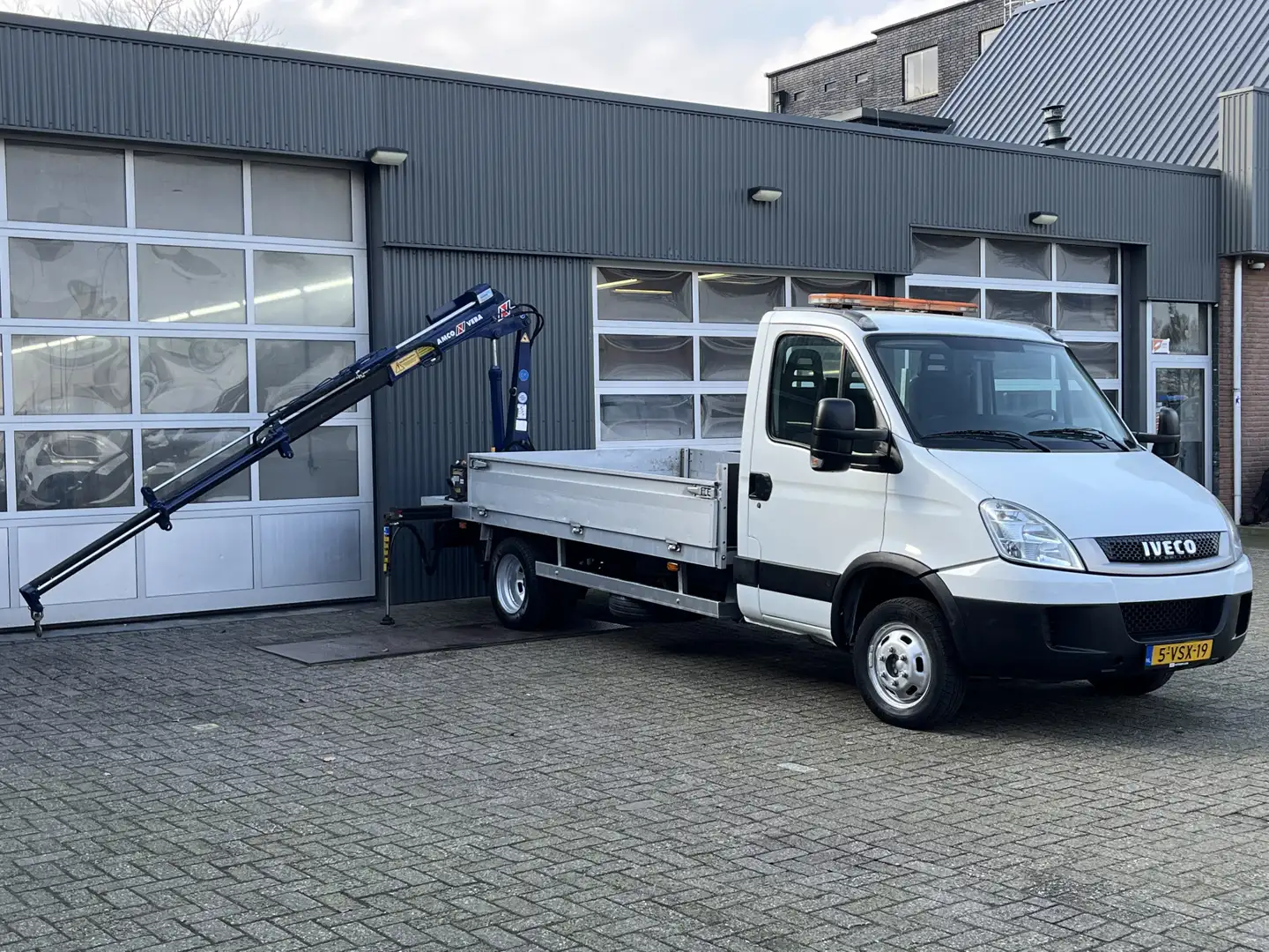 Iveco Daily 40C15 410 Airco Cruise controle Laadkraan Trekhaak Wit - 1