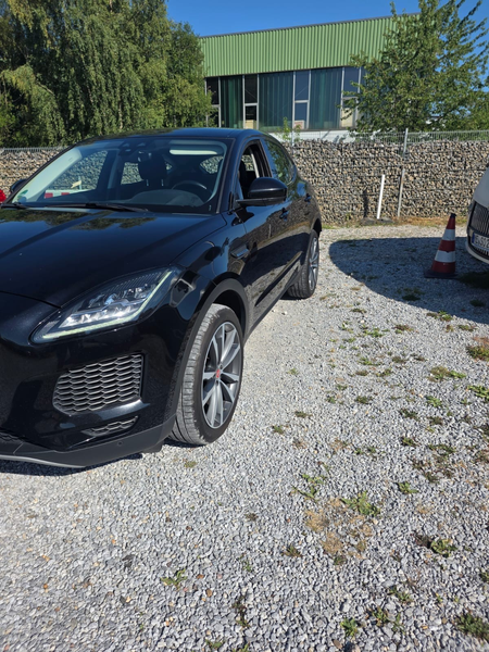 Jaguar E-Pace E-Pace Diesel D150 R-Dynamic — photo 2
