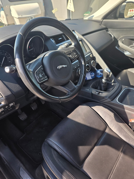 Jaguar E-Pace E-Pace Diesel D150 R-Dynamic — photo 5