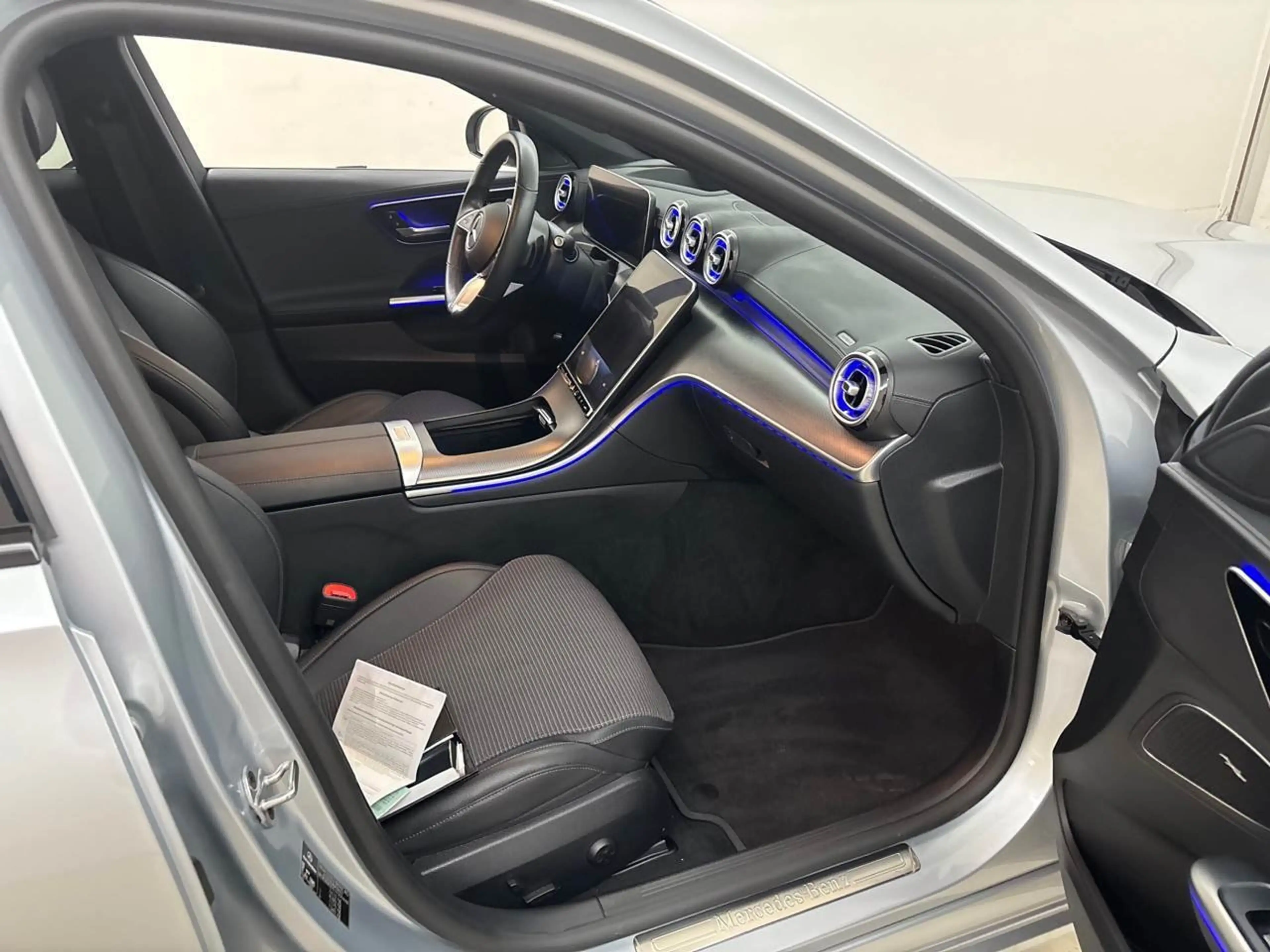 Mercedes-Benz C 220 d 4Matic / 250 Avantgarde AHK BLIS HuD Key — photo 9