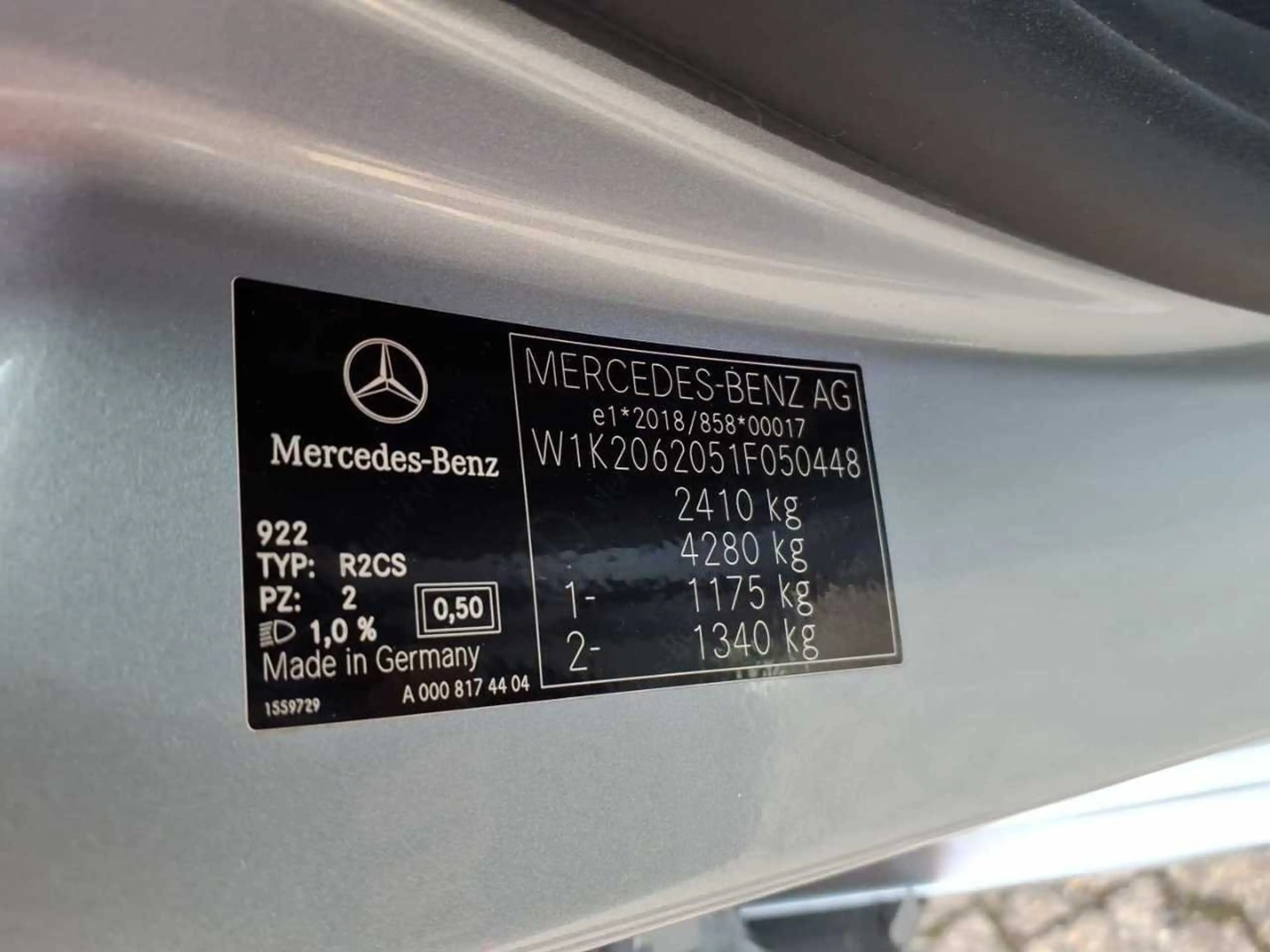 Mercedes-Benz C 220 d 4Matic / 250 Avantgarde AHK BLIS HuD Key — photo 14