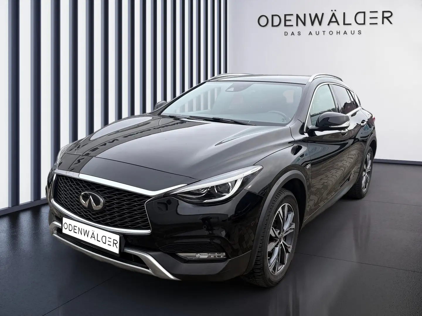 Infiniti QX30 2.2dPremium Allrad LED+Navi+SHZ+2xKlima+Kam. Schwarz - 1