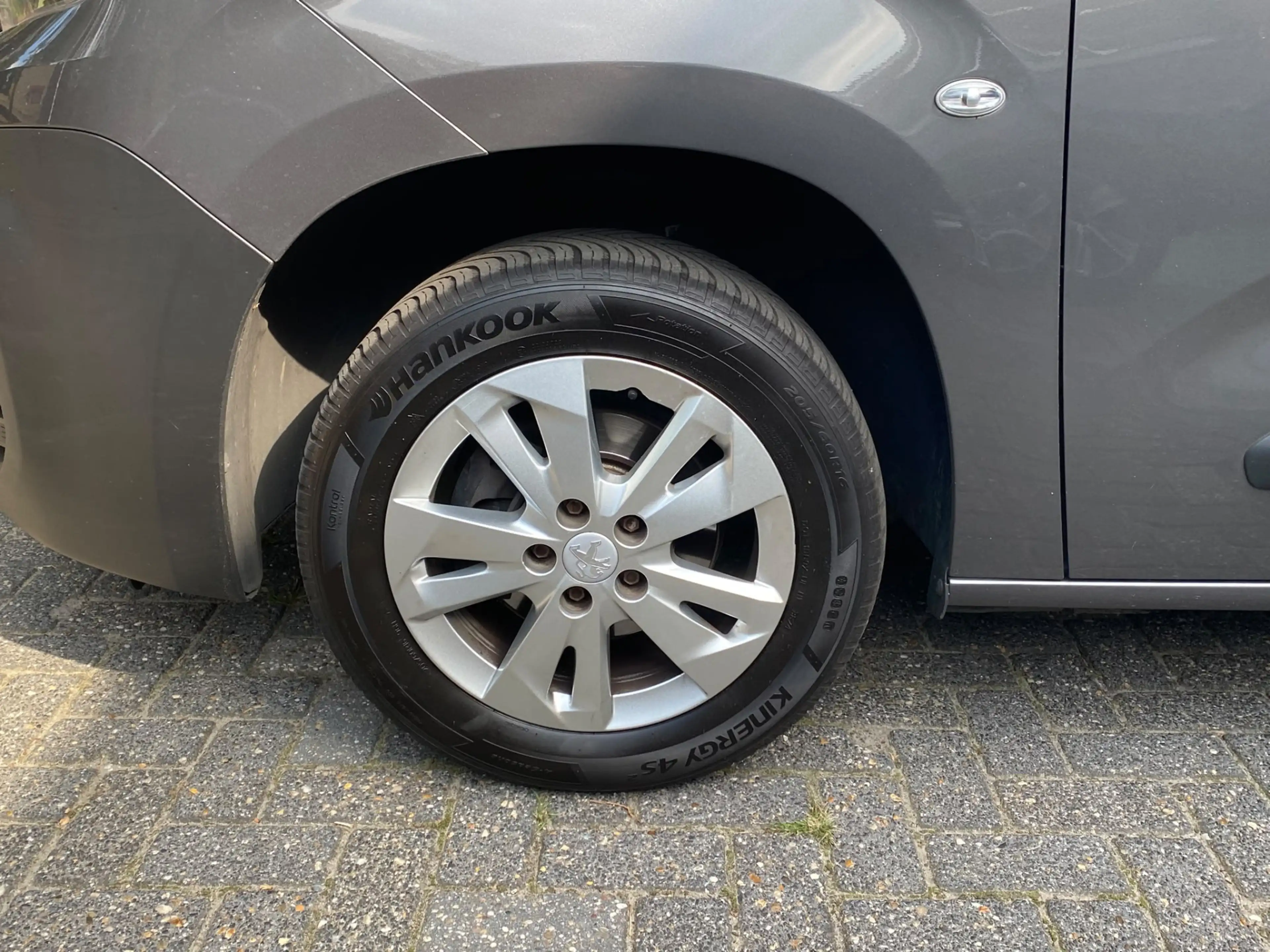 Peugeot Partner 1.5 BlueHDi 100 S&S L1 — photo 8