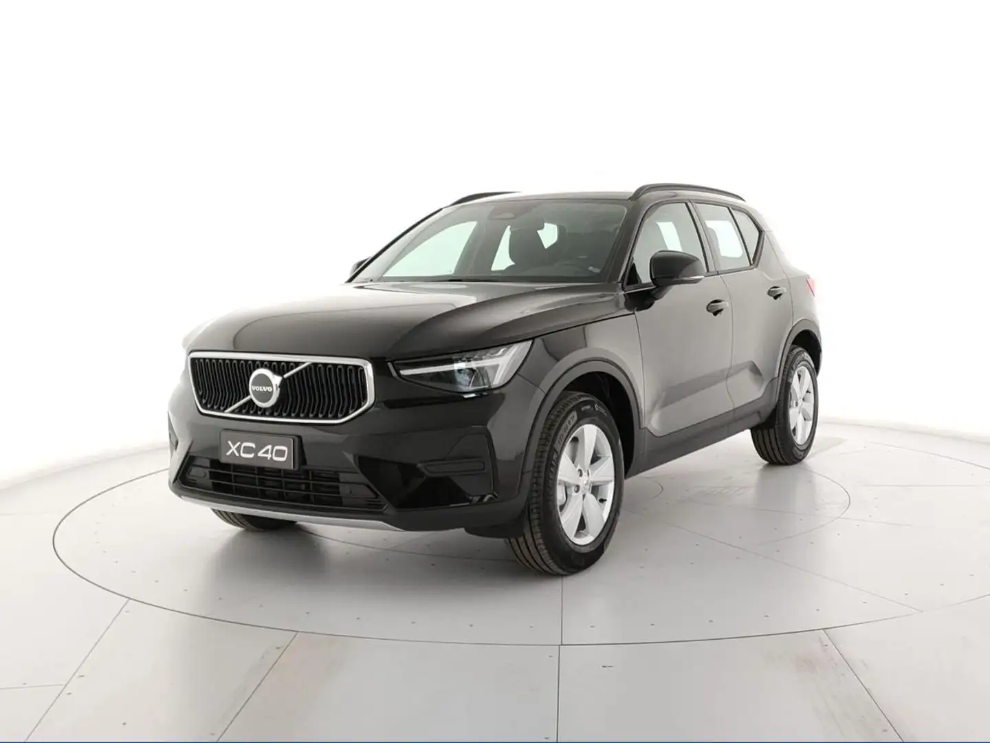 Volvo XC40 B3 automatico Essential - Cruise Adattivo Nero - 2
