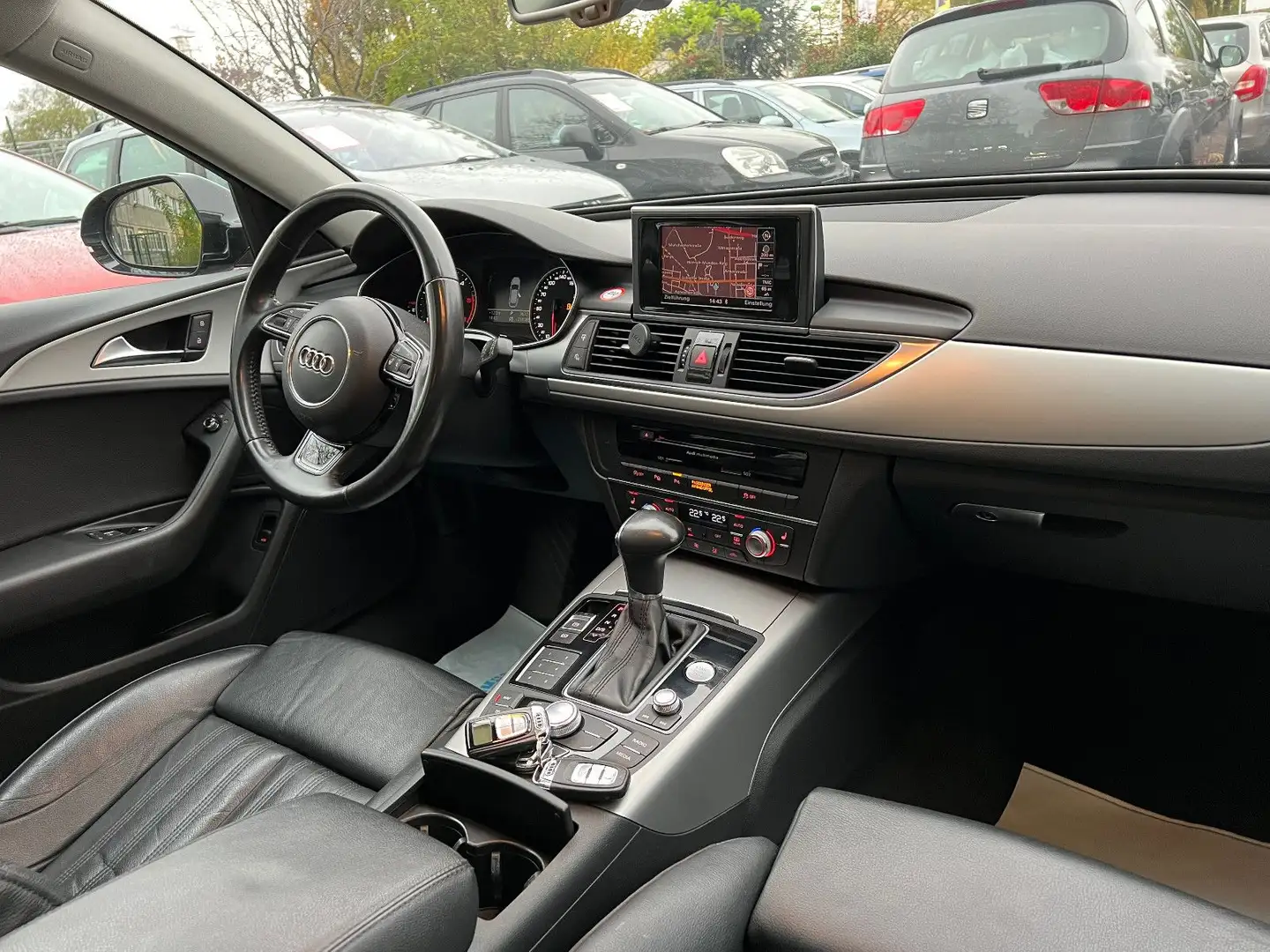 Audi A6 3.0 TDI Avant XENON/LEDER/NAVI/SHZ/PDC/PANO Schwarz - 2