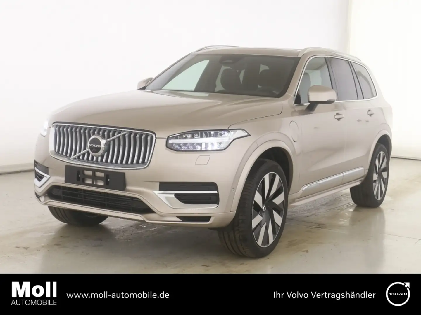 Volvo XC90 Plus Bright Recharge Plug-In Hybrid AWD T8 Twin En Šedá - 1