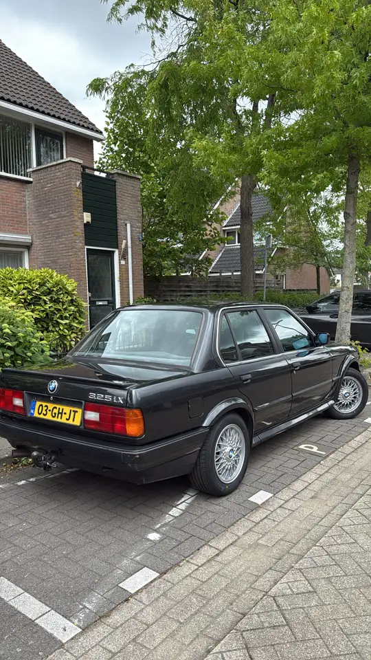 BMW E30 325ix, foto 2