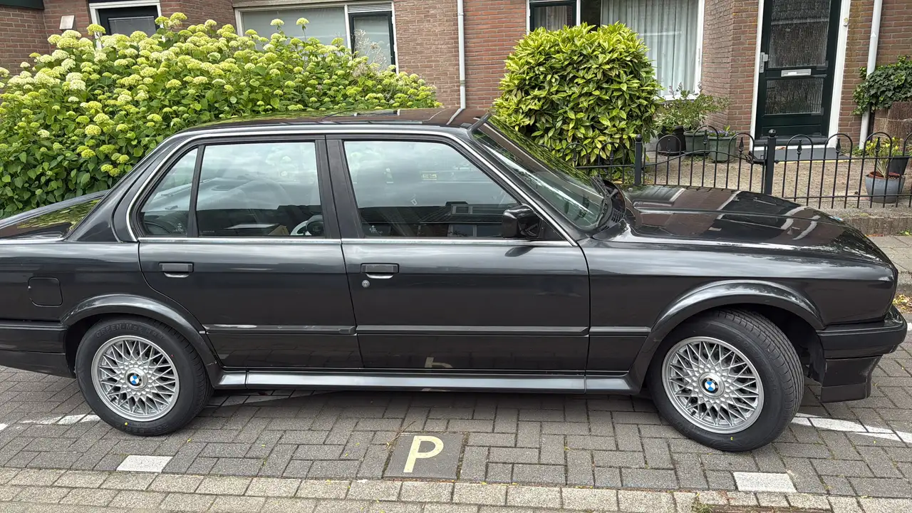 BMW E30 325ix, foto 3
