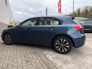 Mercedes-Benz A 180 A 180 d Business Line