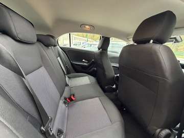 Mercedes-Benz A 180 A 180 d Business Line