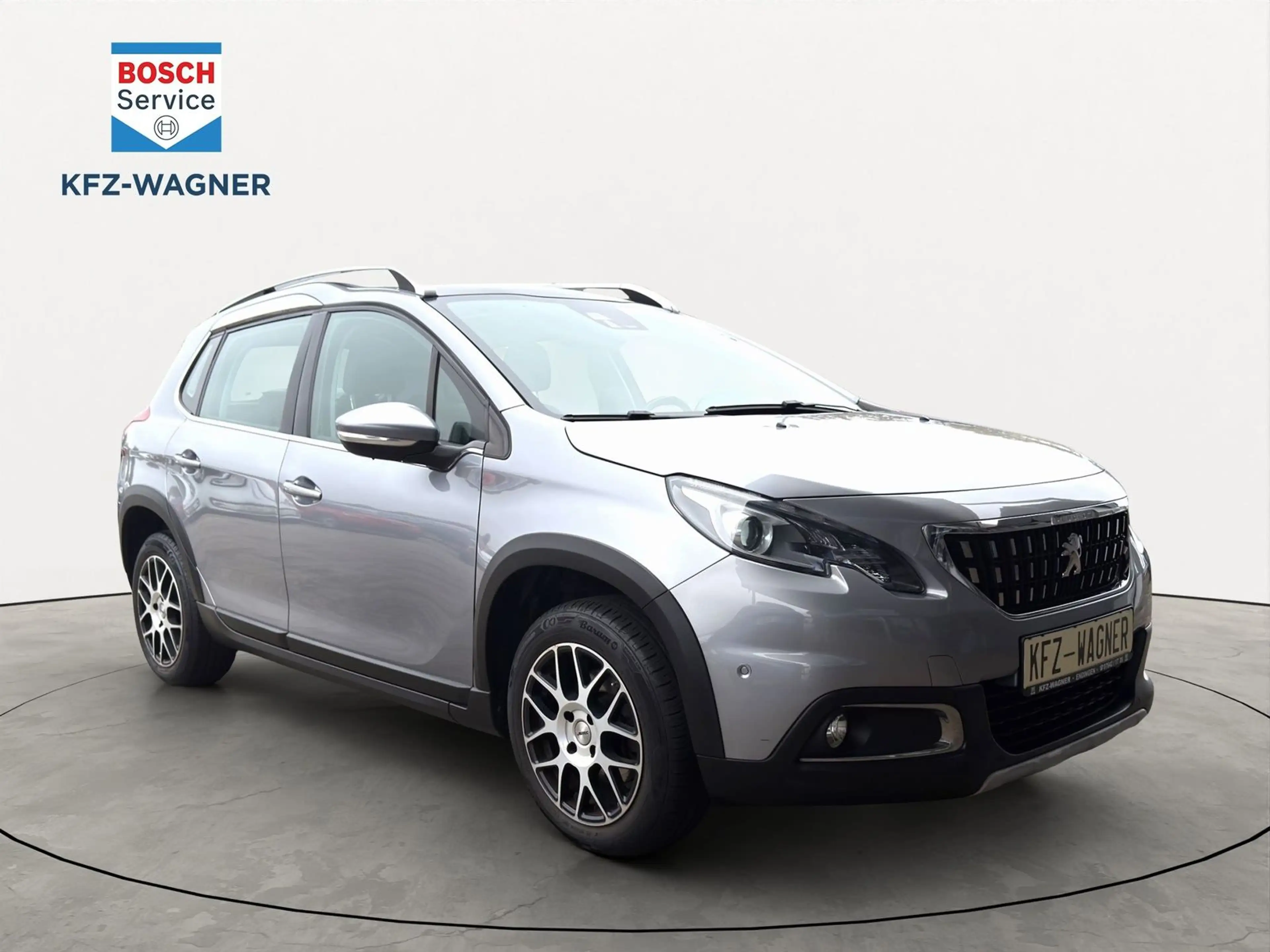 Peugeot 2008 1.2 PureTech 110 Allure AHK Pano — photo 6