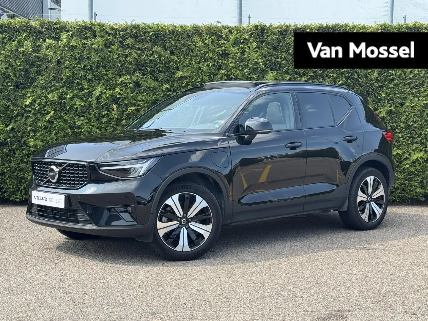 Volvo XC40 T5 Plug-in hybrid Ultimate Dark | Trekhaak | Pilot Noir - 1
