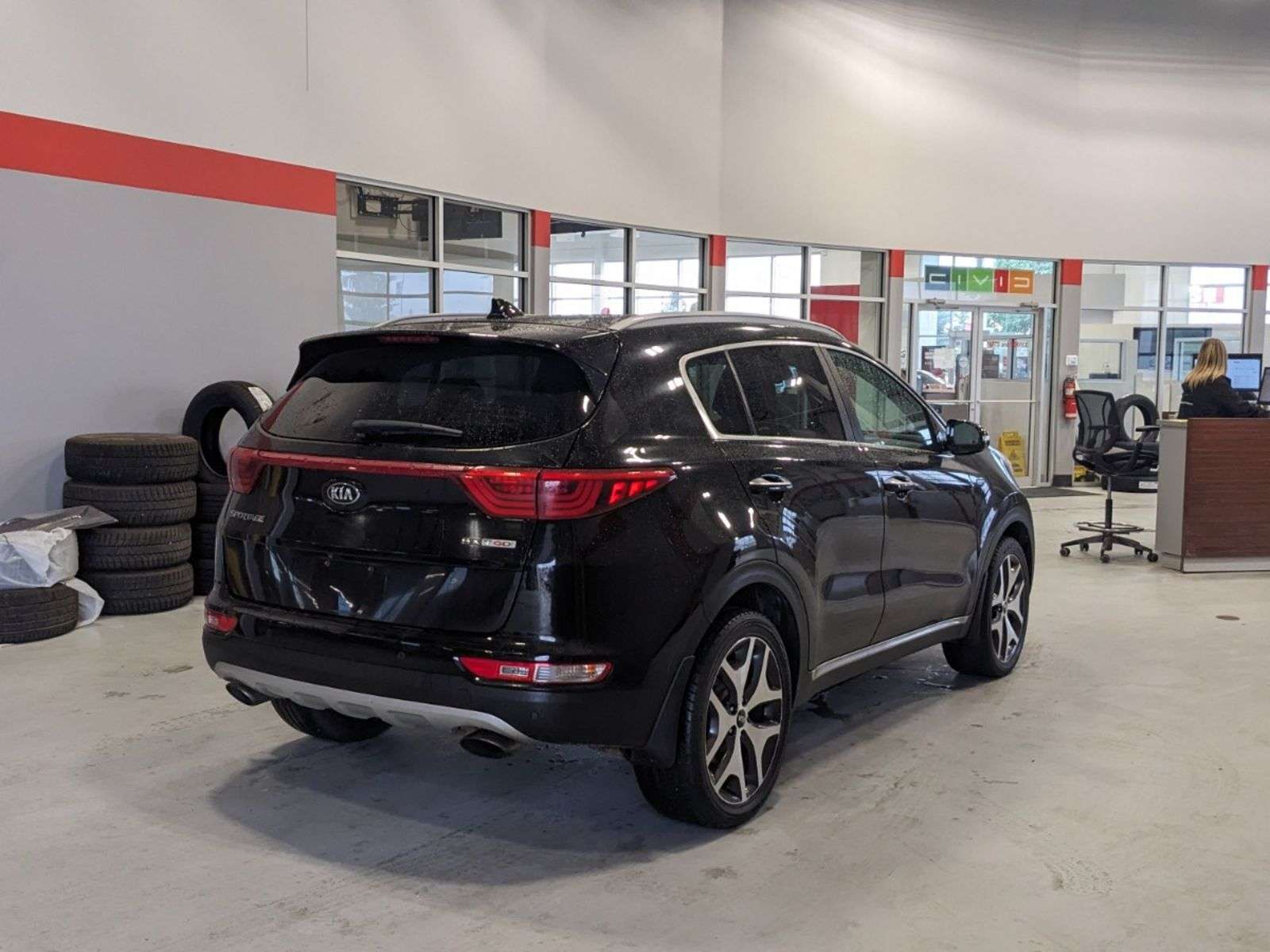 2017 Kia Sportage SX Turbo - AB Unit, Local Trade, Leather — снимка 1