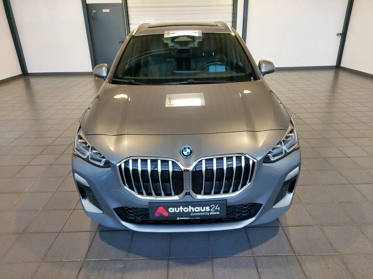 BMW 225 e xDrive M Sport  LED|Sitzhzg|ParkPilot Grau - 2