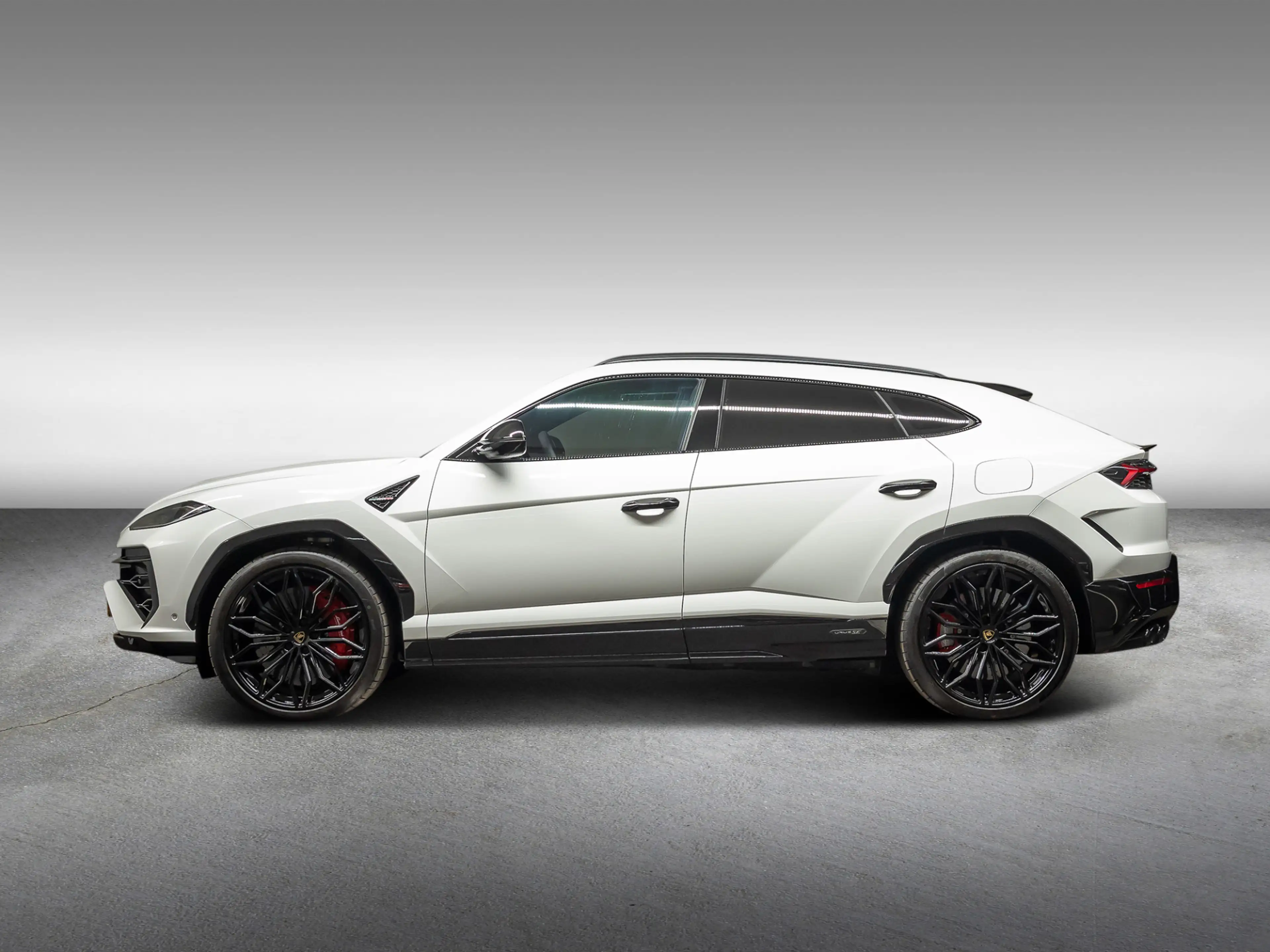 Lamborghini Urus SE | Pano | B&O | 23'' | Syle Pack Gloss Black — photo 11