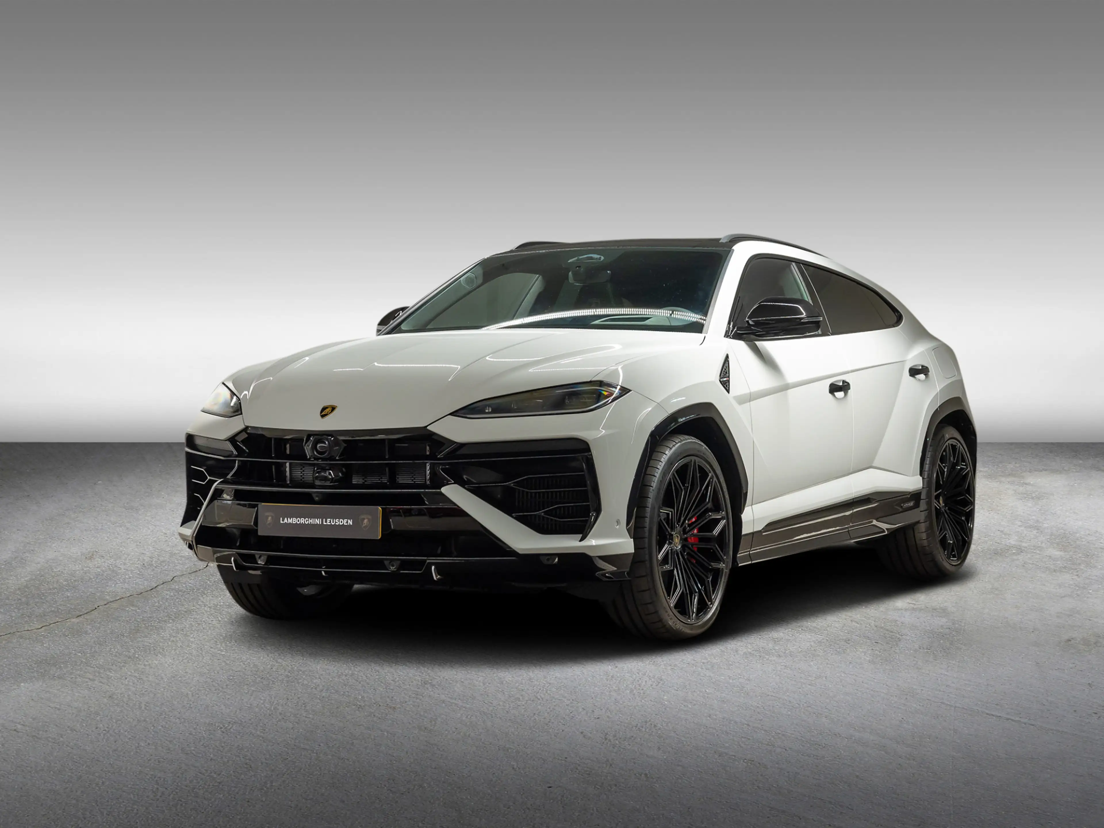 Lamborghini Urus SE | Pano | B&O | 23'' | Syle Pack Gloss Black — photo 10