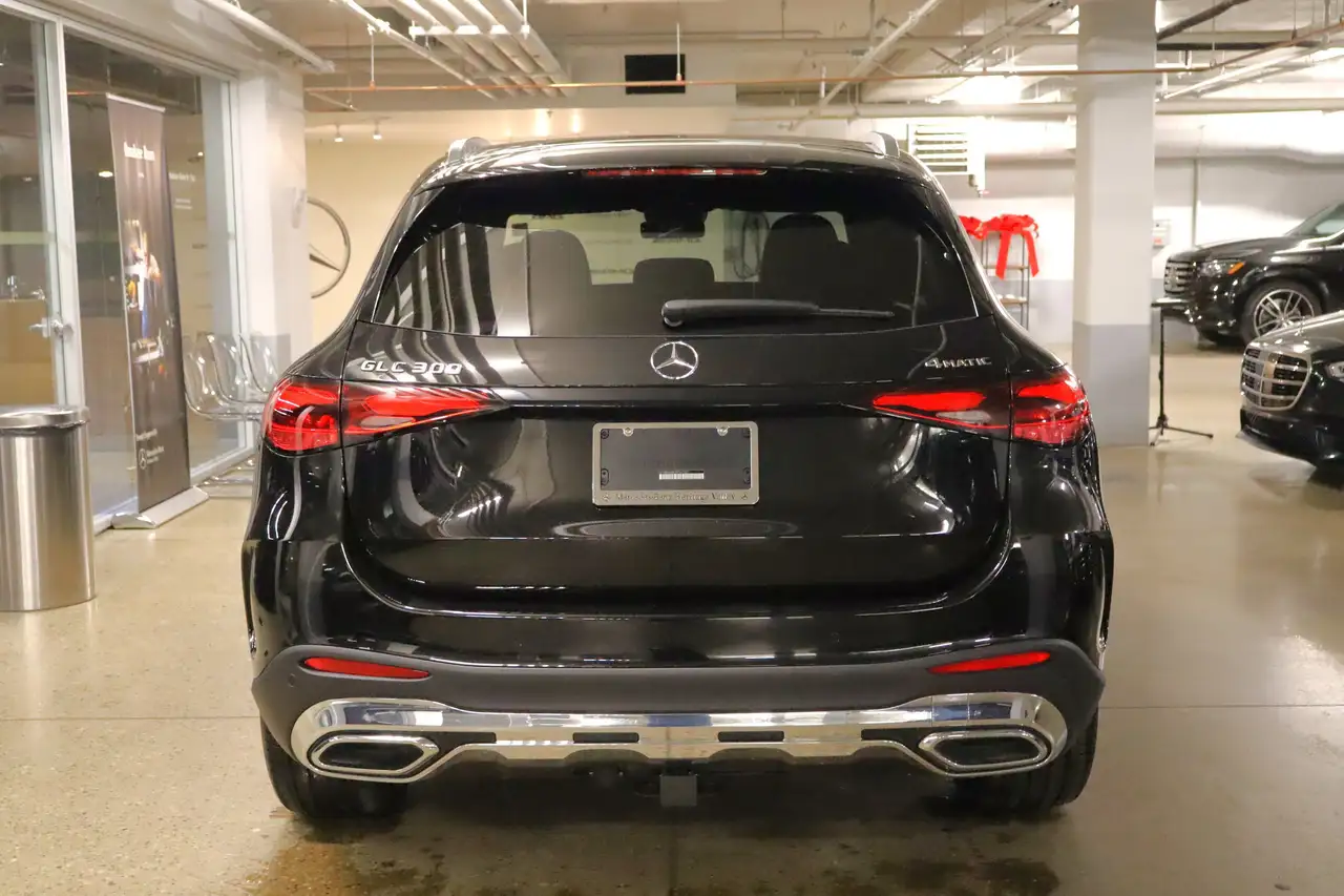 Mercedes-Benz GLC снимка Mercedes-Benz GLC