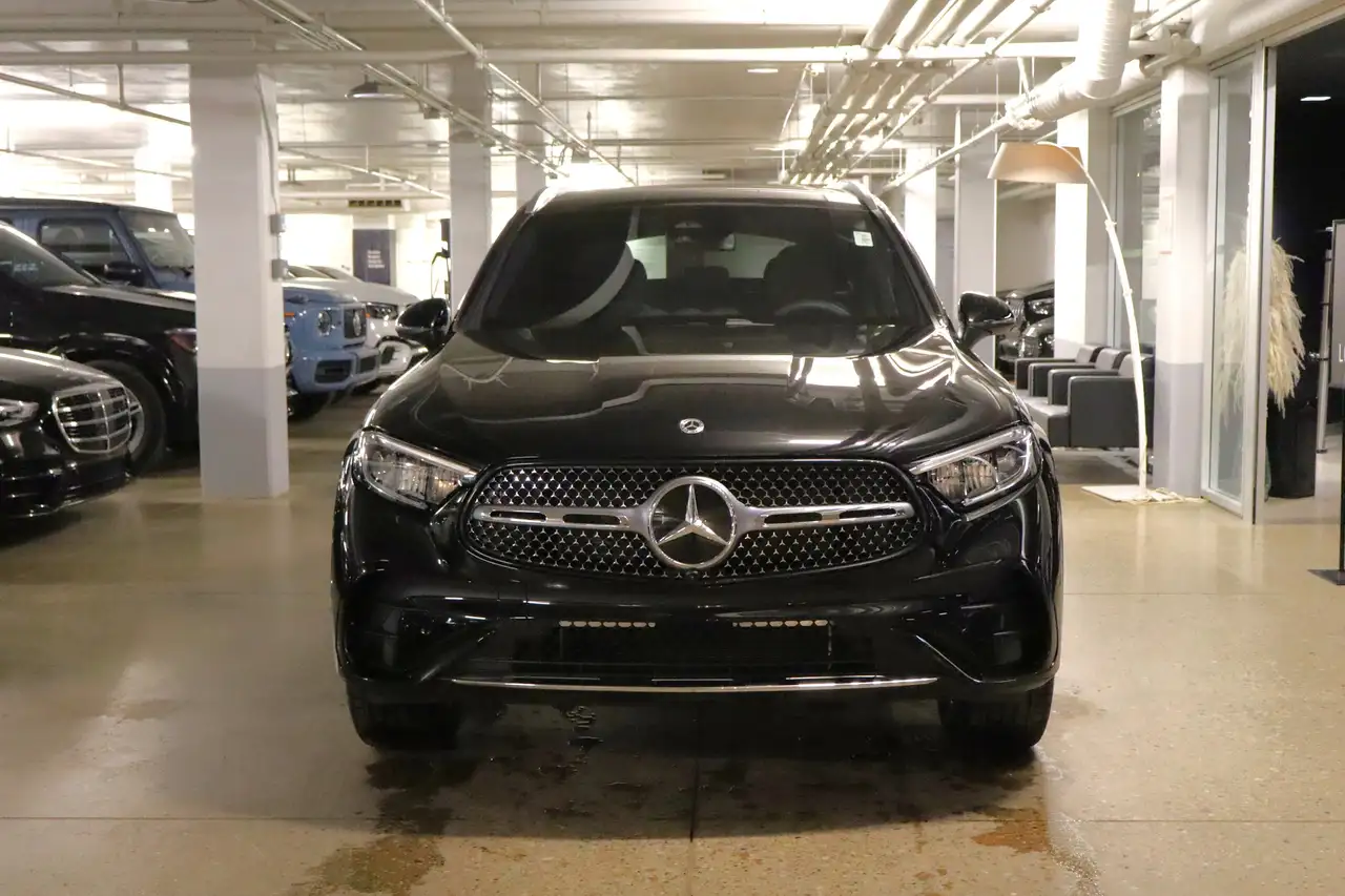 Mercedes-Benz GLC снимка Mercedes-Benz GLC