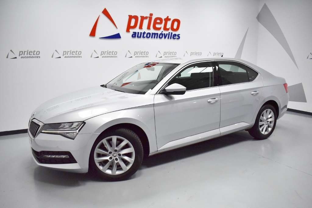 Skoda Superb 2.0TDI AdBlue Ambition DSG 90kW - foto 1