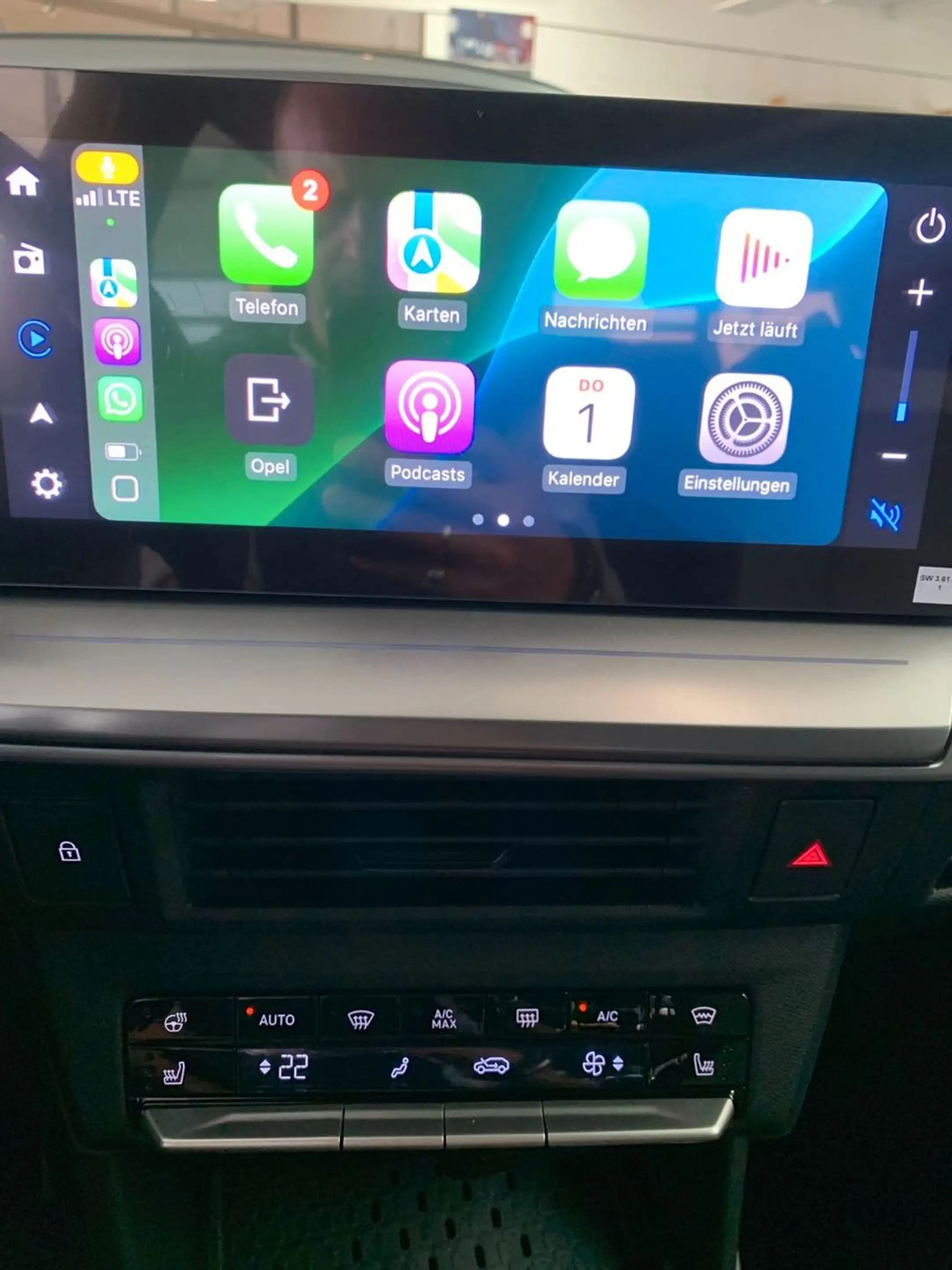 Opel Frontera Electric Ultimate 83 kW Extended Range — photo 19