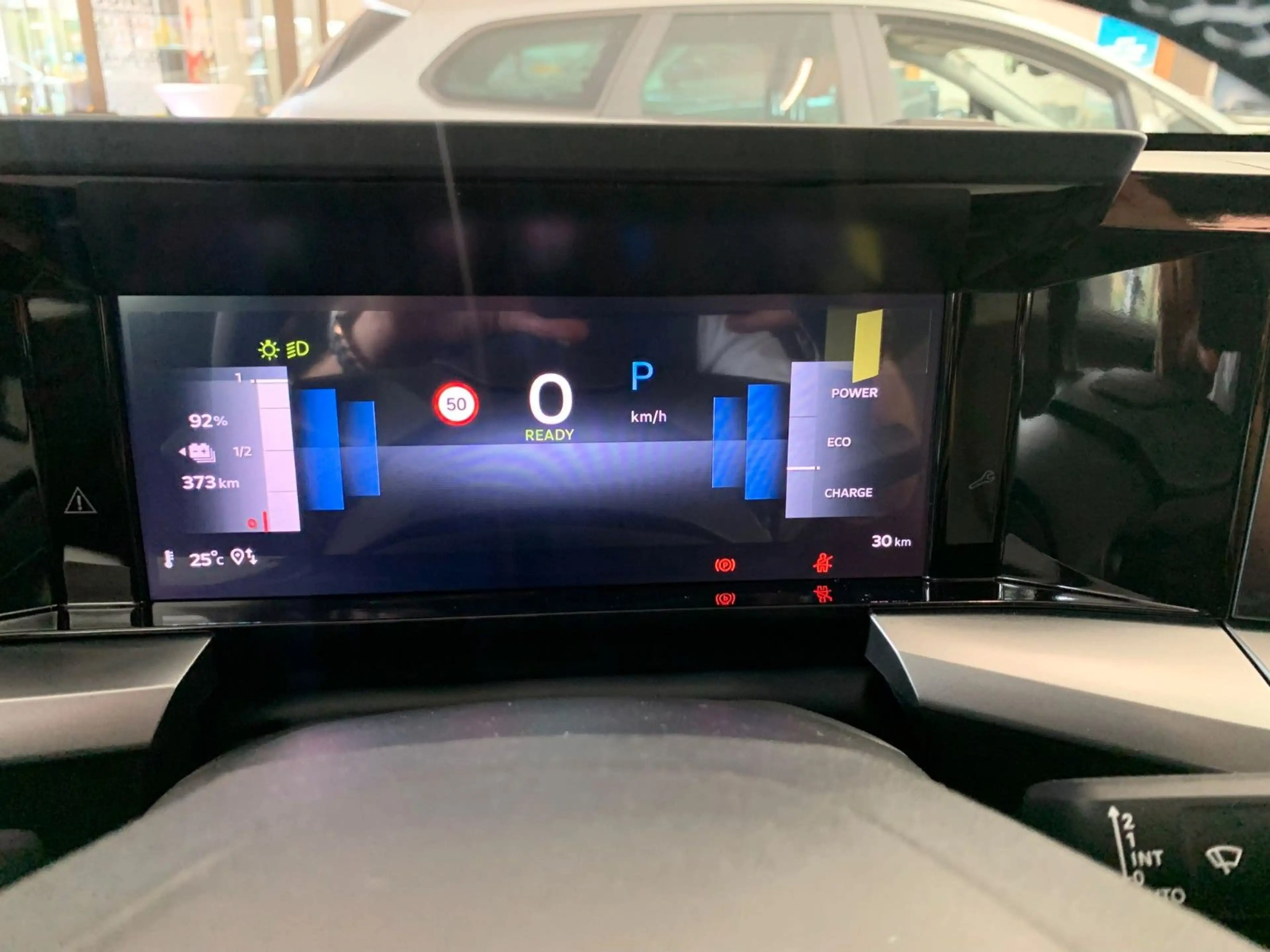 Opel Frontera Electric Ultimate 83 kW Extended Range — photo 28