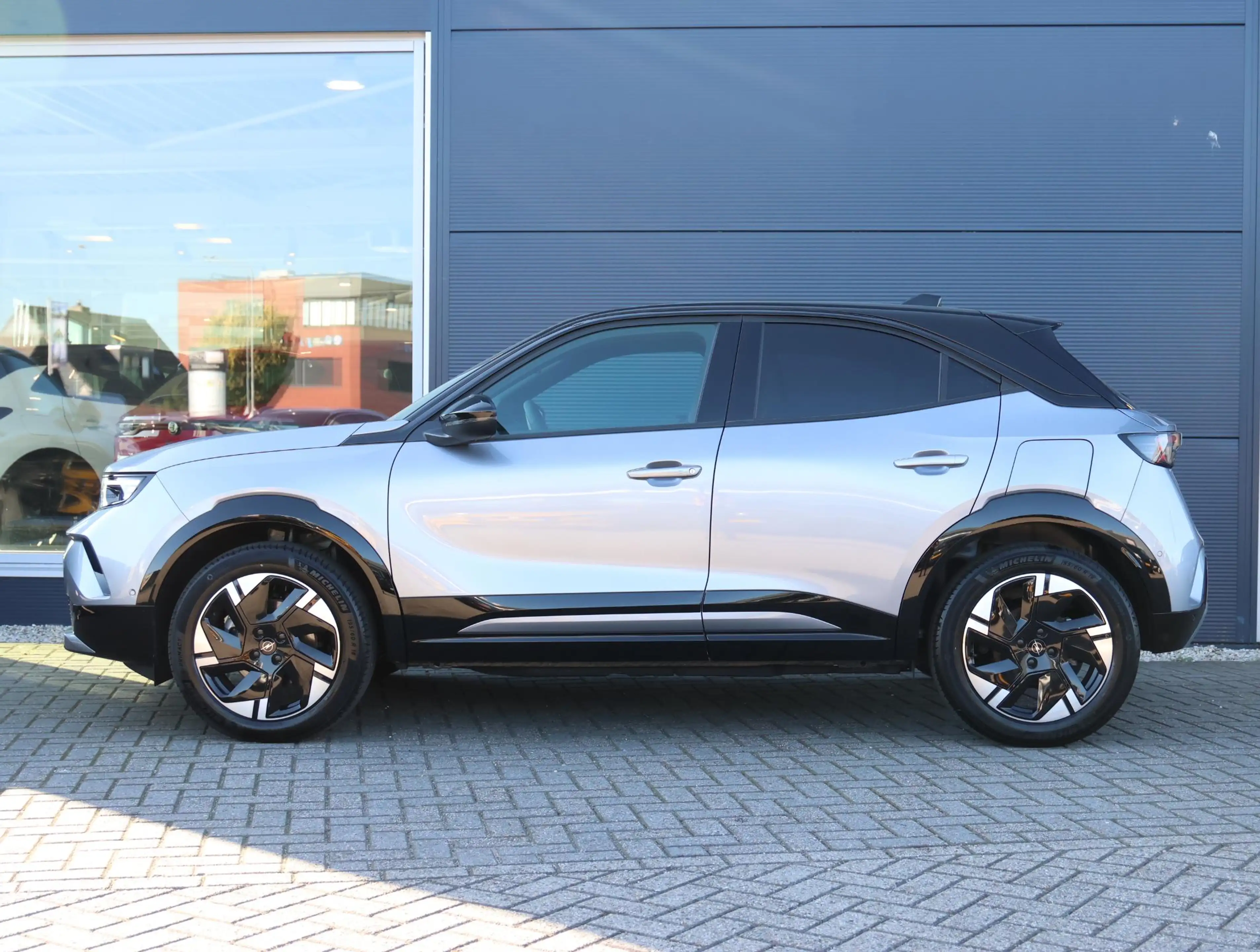 Opel Mokka-E Electric GS 54 kWh 1e Eigenaar | Camera | Navigati — photo 2