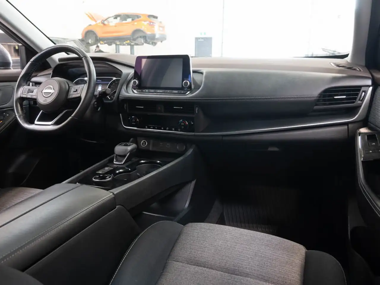 Nissan Rogue снимка Nissan Rogue