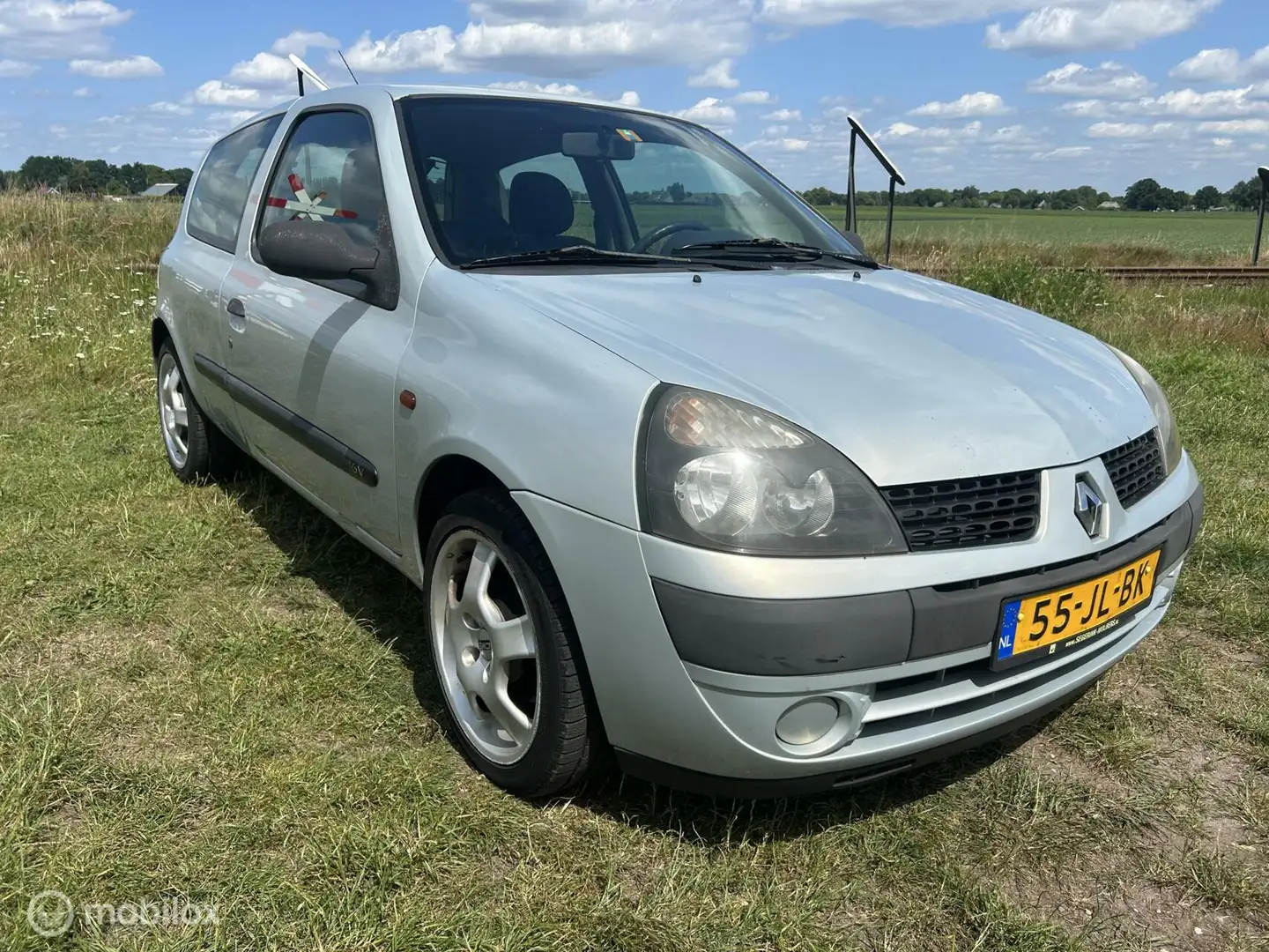 Renault Clio 1.2-16V Expression APK INRUILKOOPJE Grijs - 2