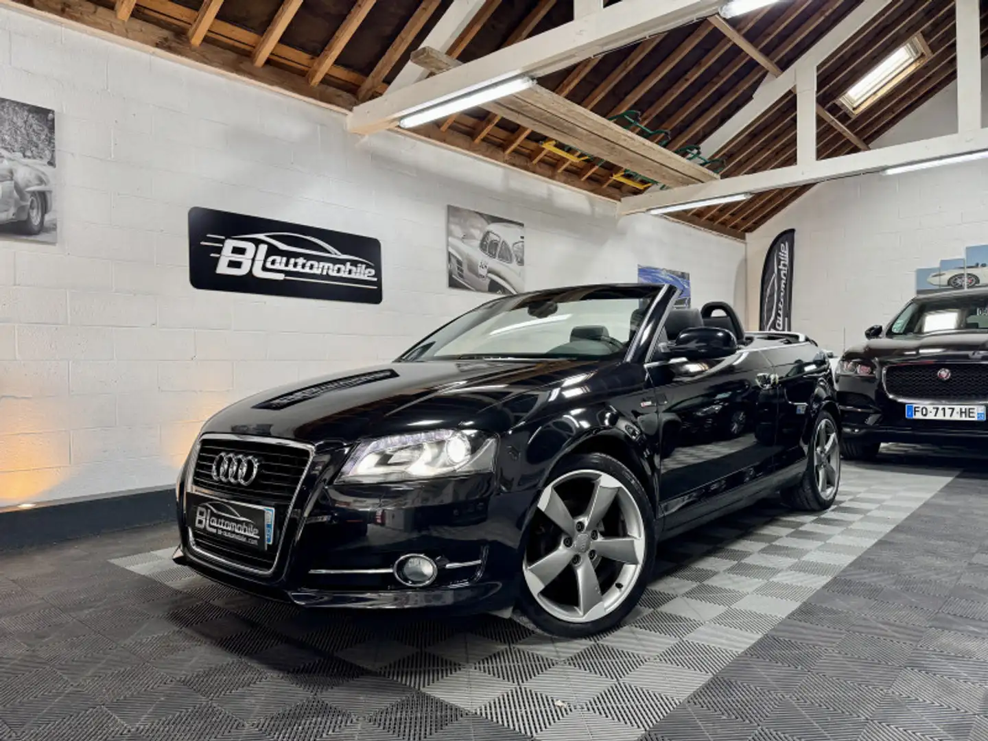 Audi Cabriolet 1.2 TFSI 105CH START/STOP S LINE Noir - 1
