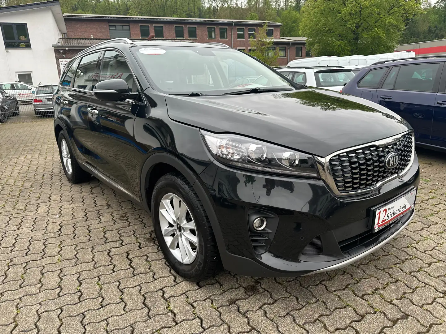 Kia Sorento 2,2 CRDI+NAVI+6 GANG+KLIMATRO+PDC+KAMERA+SHZ+TEMPO Schwarz - 2