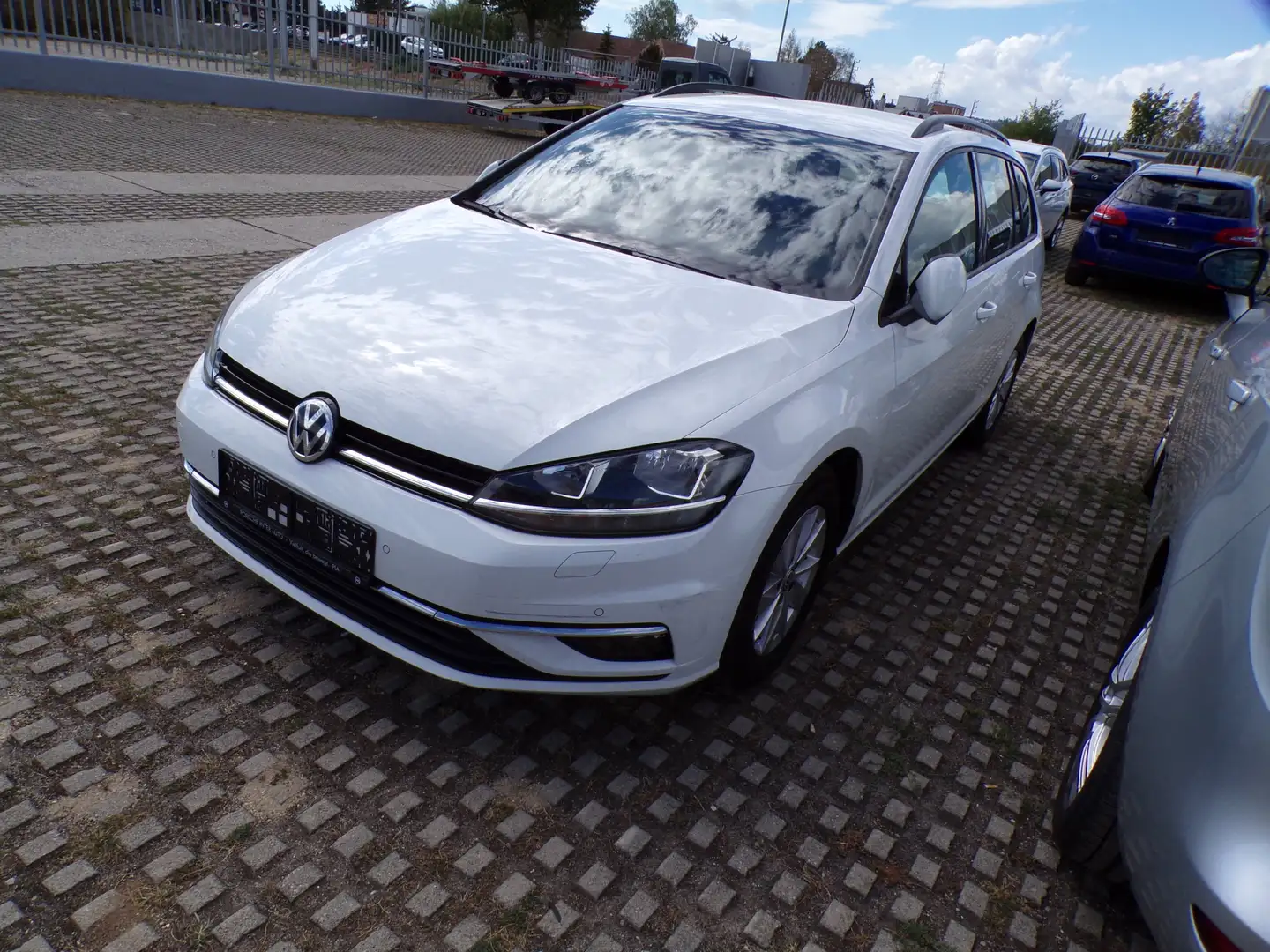 Volkswagen Golf Variant Comfortline BMT/Start-Stopp Weiß - 2