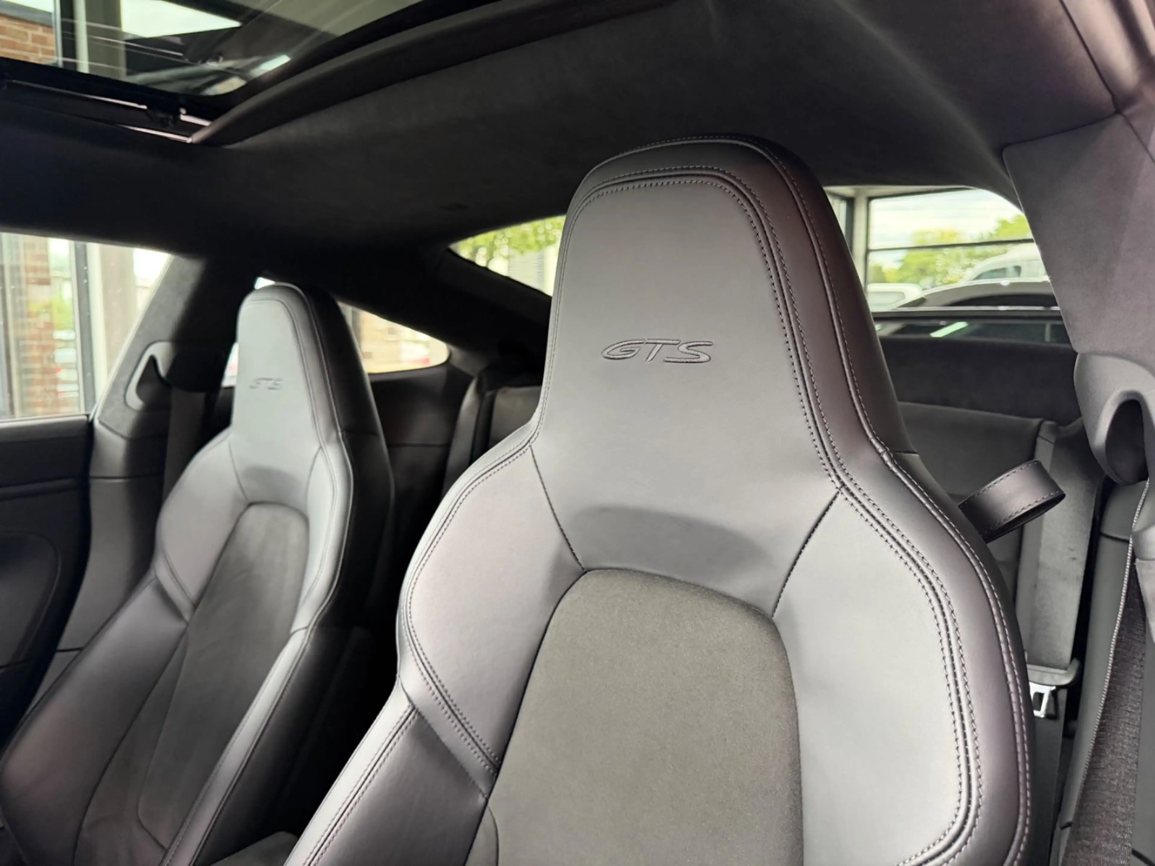 Porsche 992 Carrera  GTS/Aeropaket/18-Wege/Pano/Approvd. — photo 35