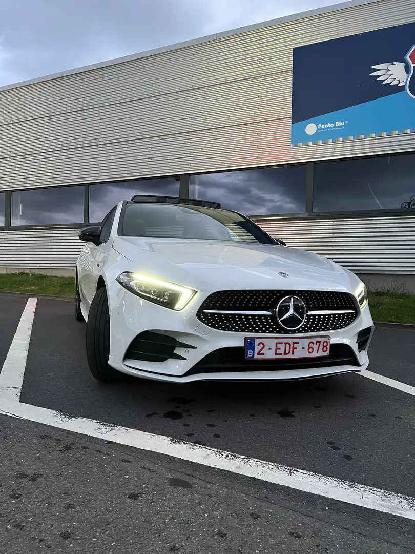 Mercedes-Benz A 250 e 8G-DCT AMG Line full option - 1