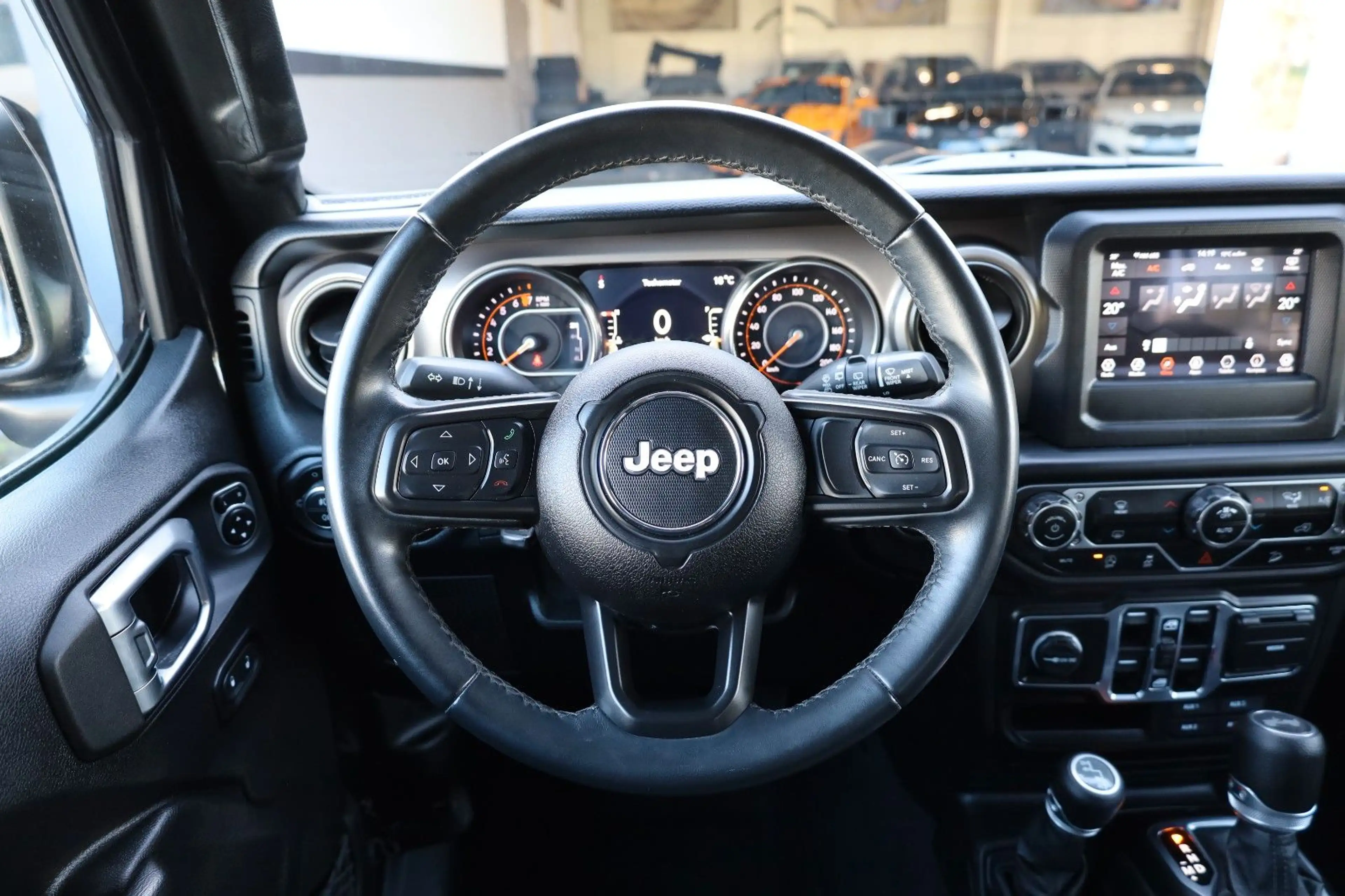 Jeep Wrangler Unlimited Willys/KAMERA/AHK/SHZ/BTH/R17 — photo 12