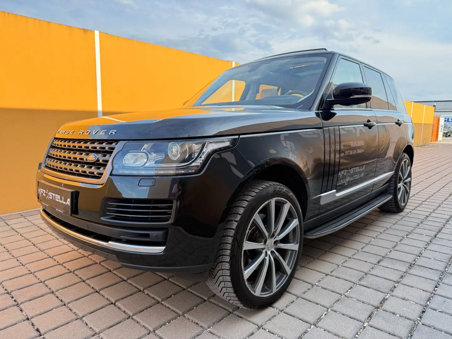 Land Rover Range Rover 3,0l TDV 6 Schwarz - 1