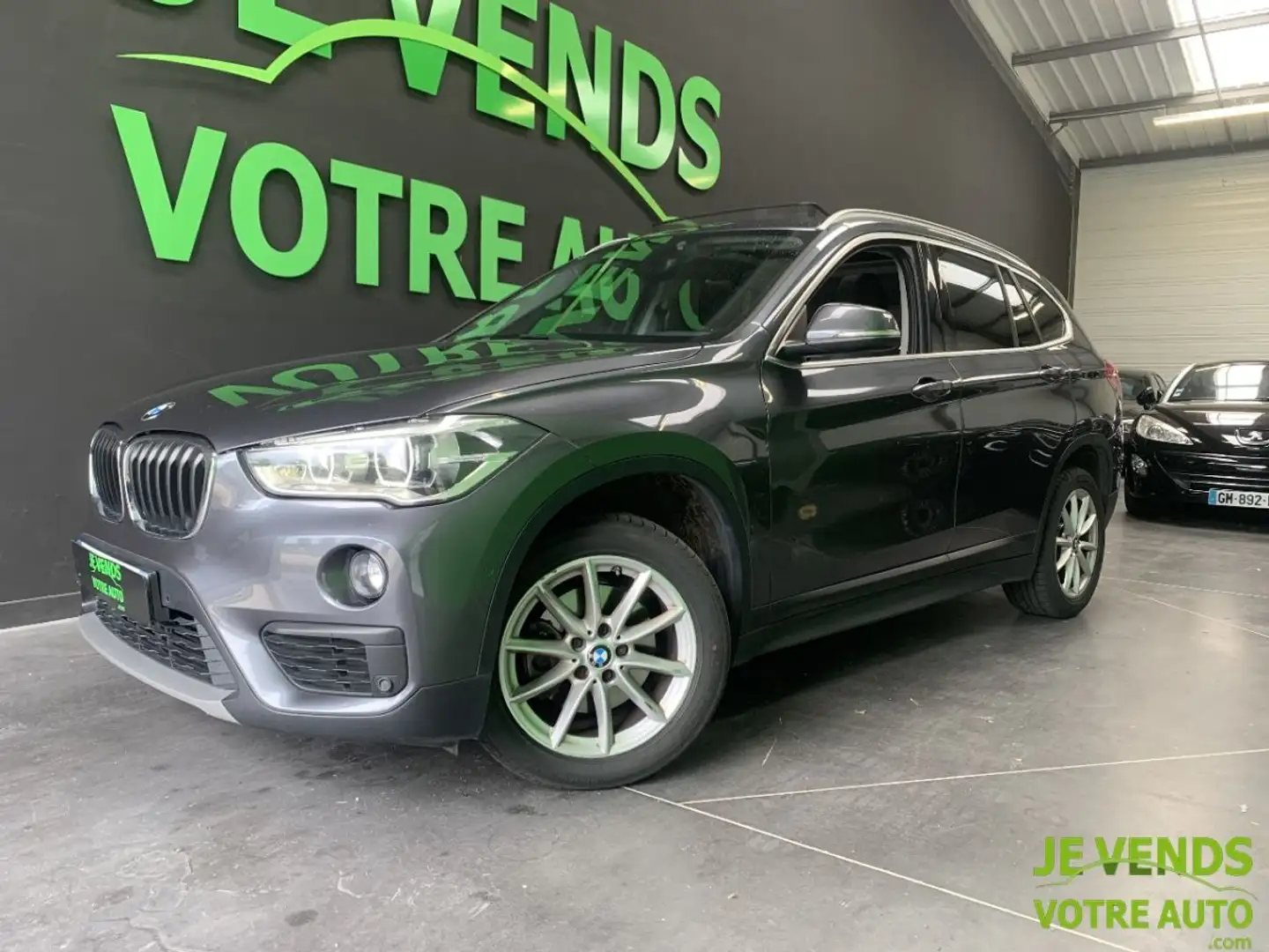 BMW X1 (F48) 18d sDrive 2.0 d 16V Steptronic 150 cv Boîte auto Gris - 1