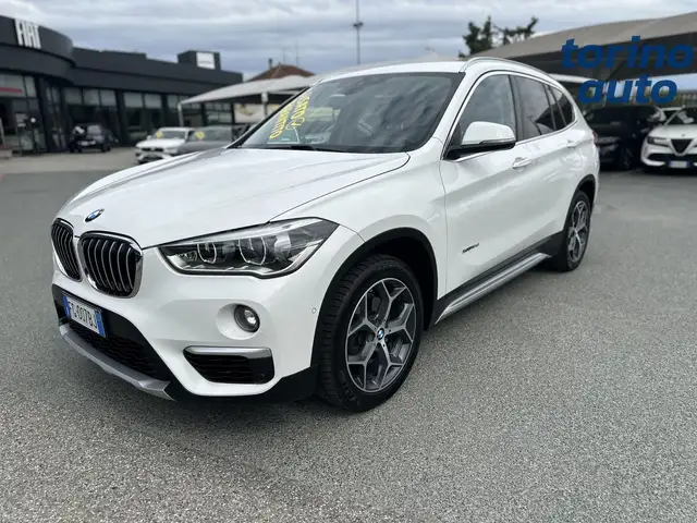 BMW X1 view 3