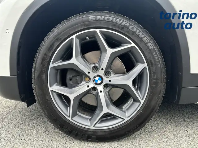 BMW X1 view 9